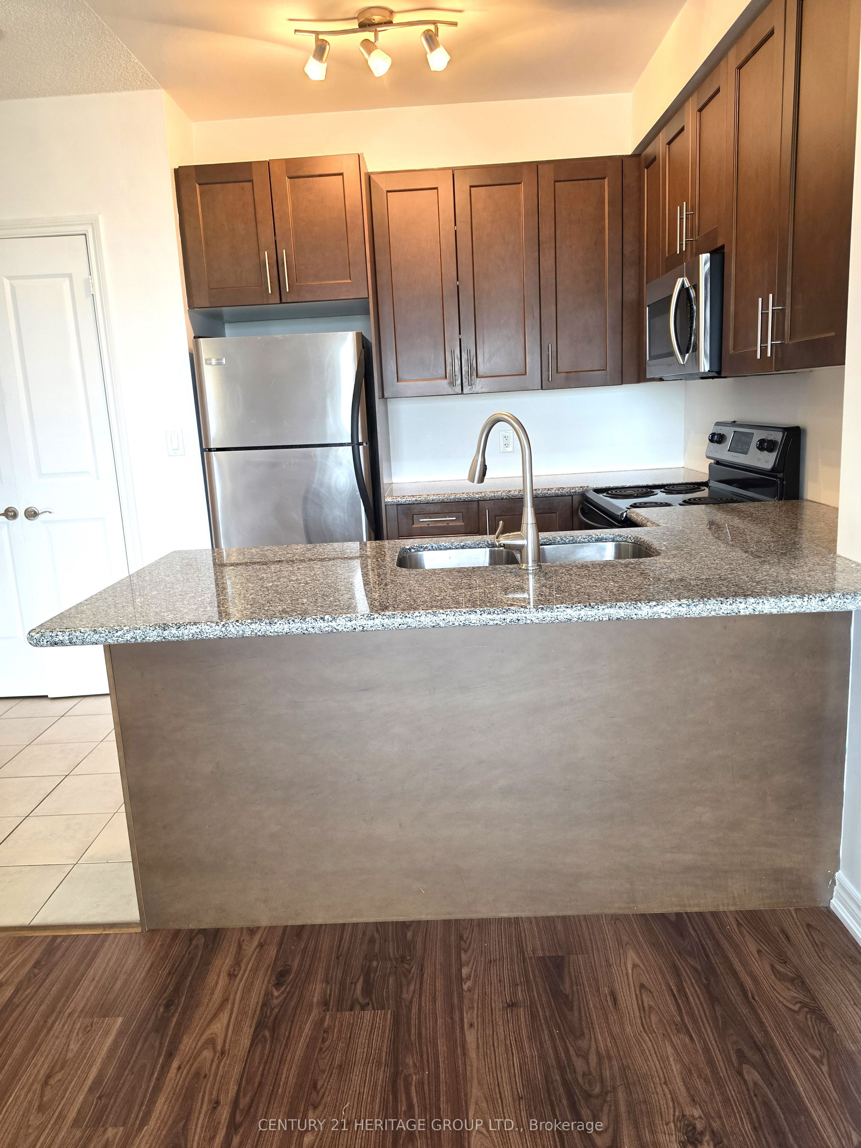135 Wynford Drive 1008 Property Photo 10