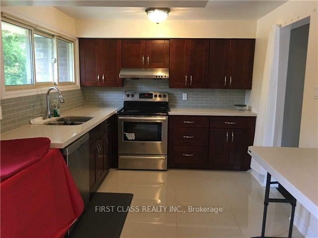 17 Harnworth Drive Property Photo 2