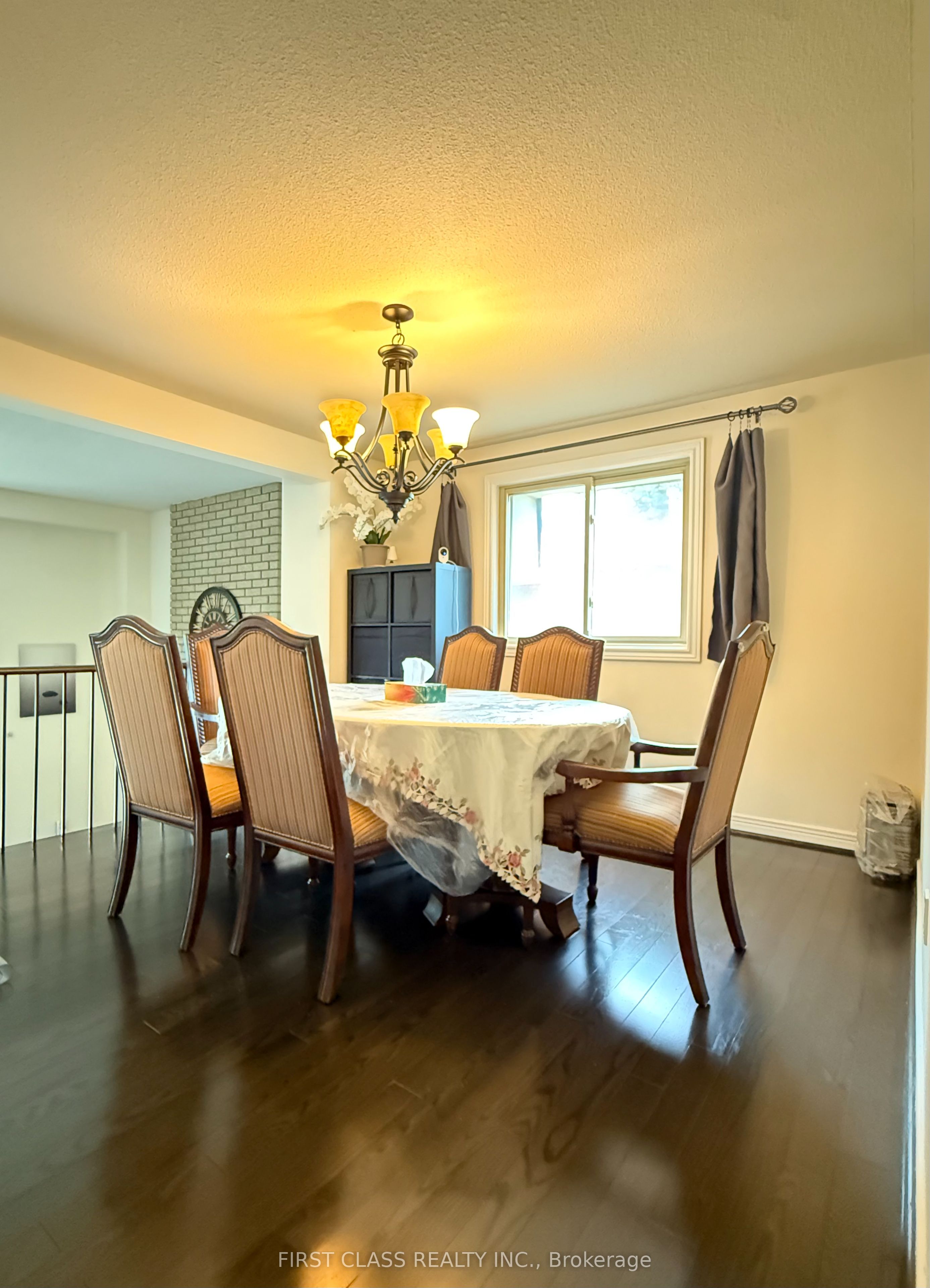 17 Harnworth Drive Property Photo 3