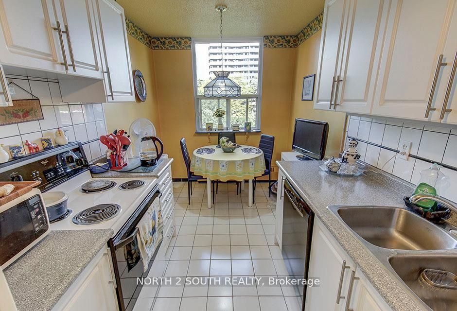 175 Hilda Avenue 511 Property Photo 18