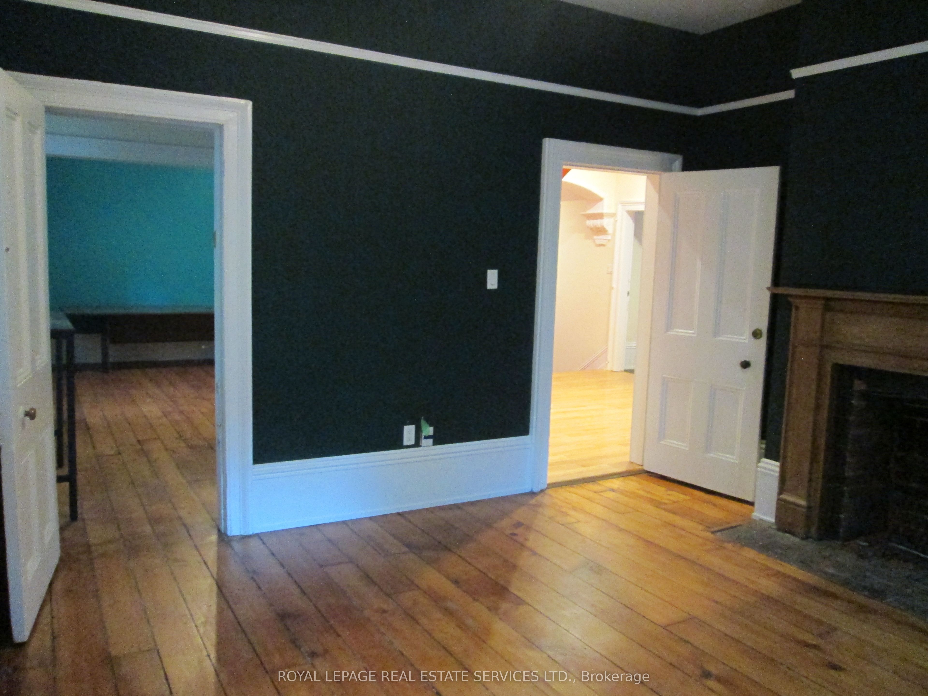 10 Trinity Square Property Photo 11