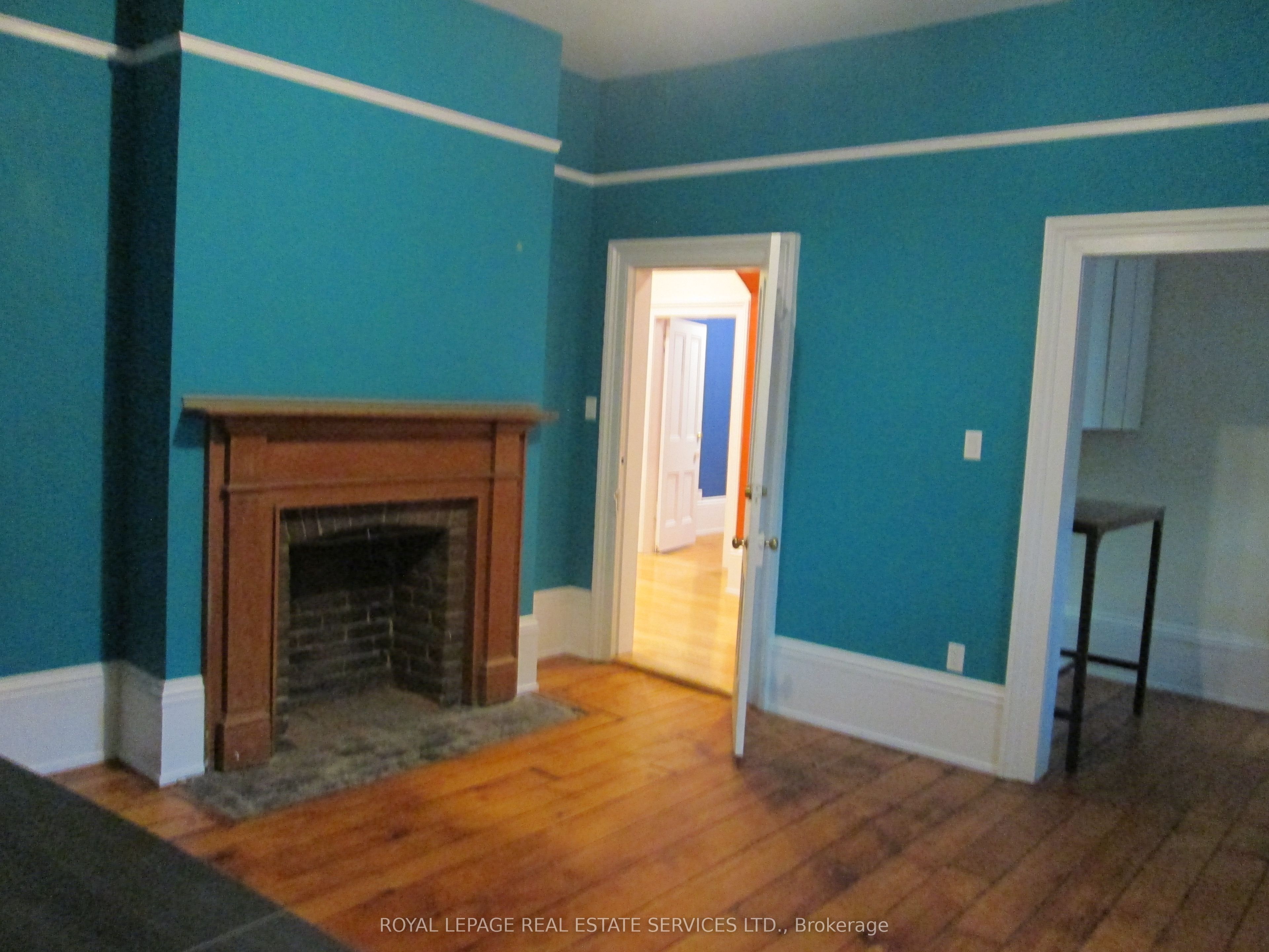 10 Trinity Square Property Photo 13