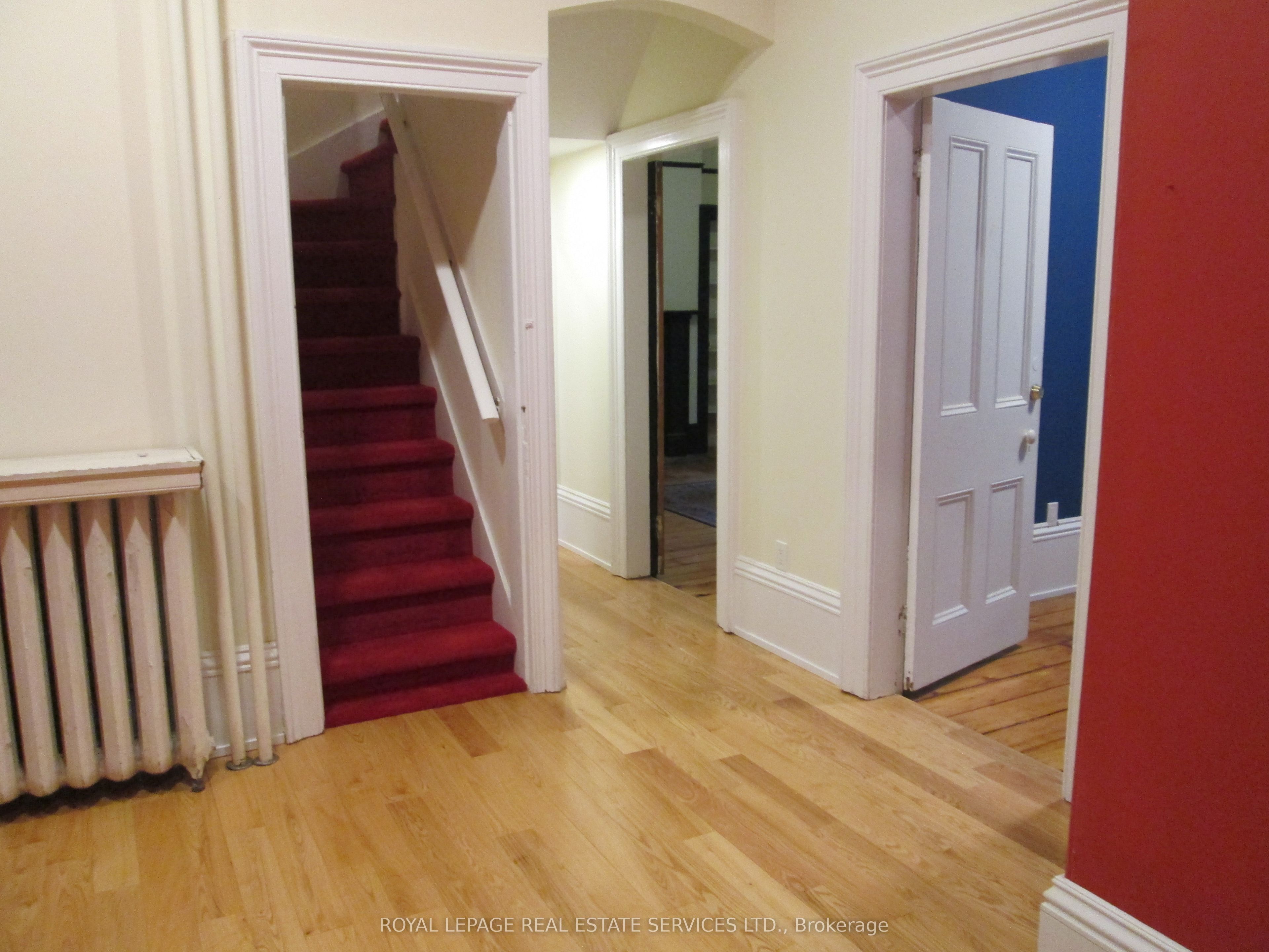 10 Trinity Square Property Photo 14
