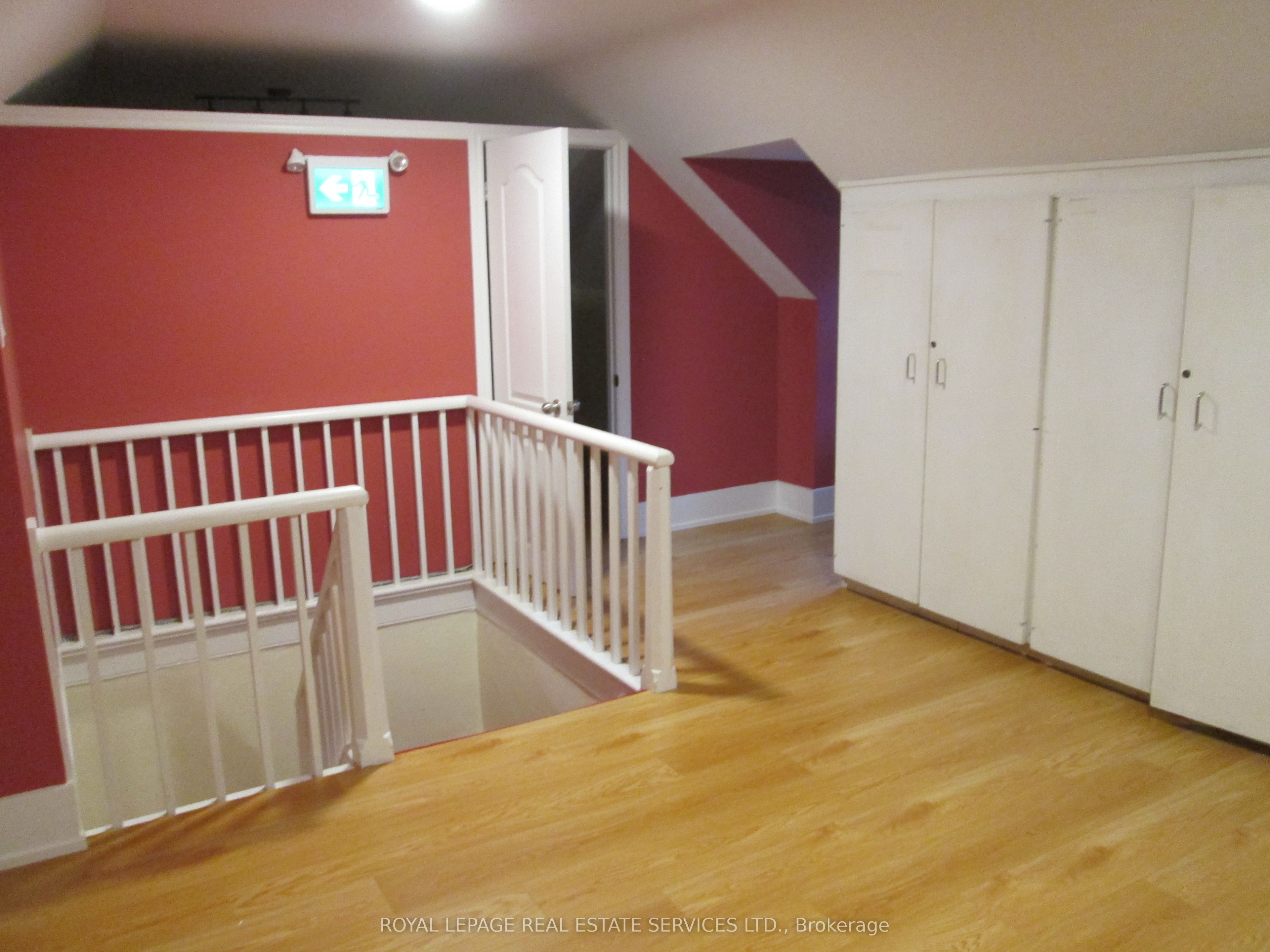 10 Trinity Square Property Photo 21