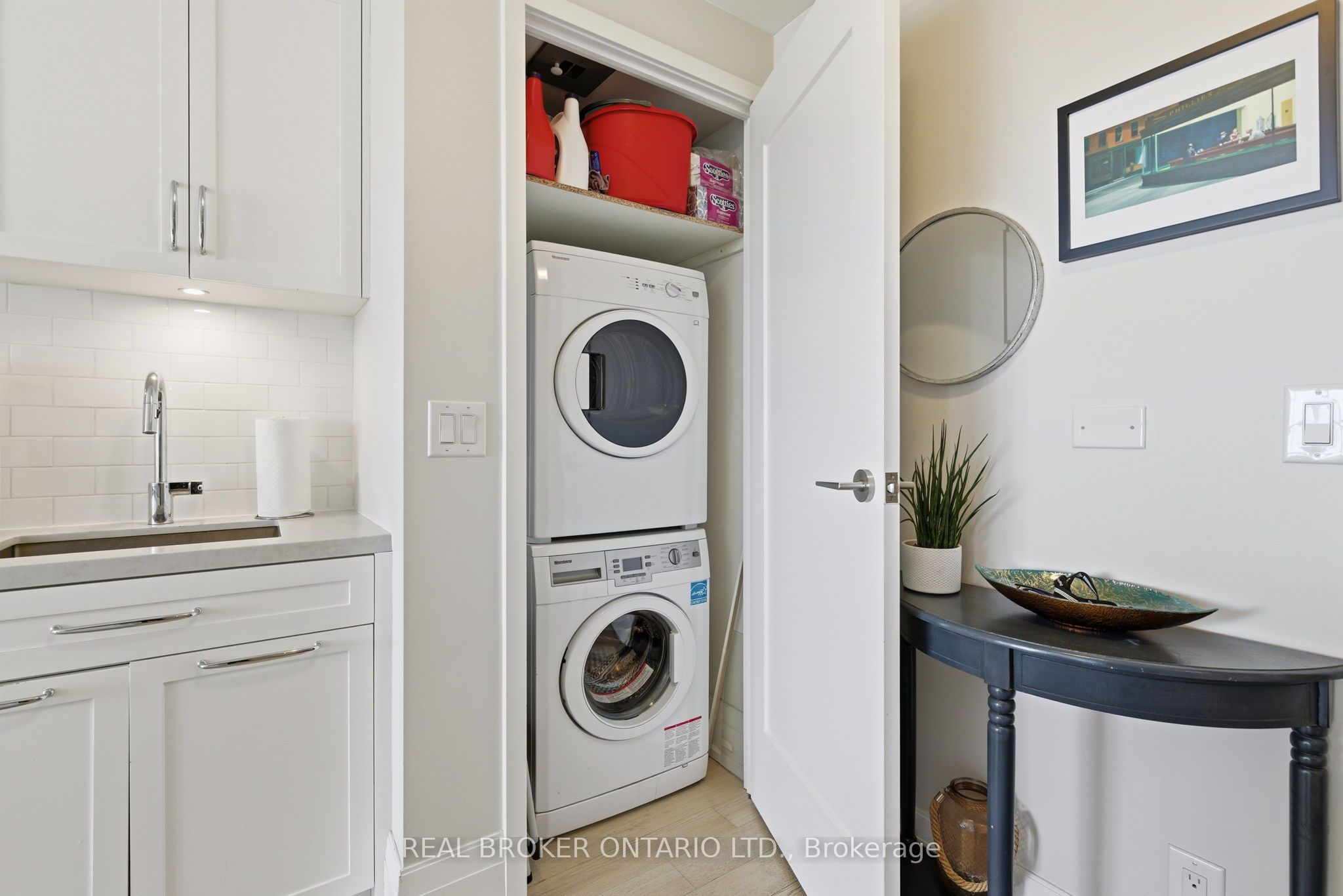 25 Malcolm Road 606 Property Photo 18