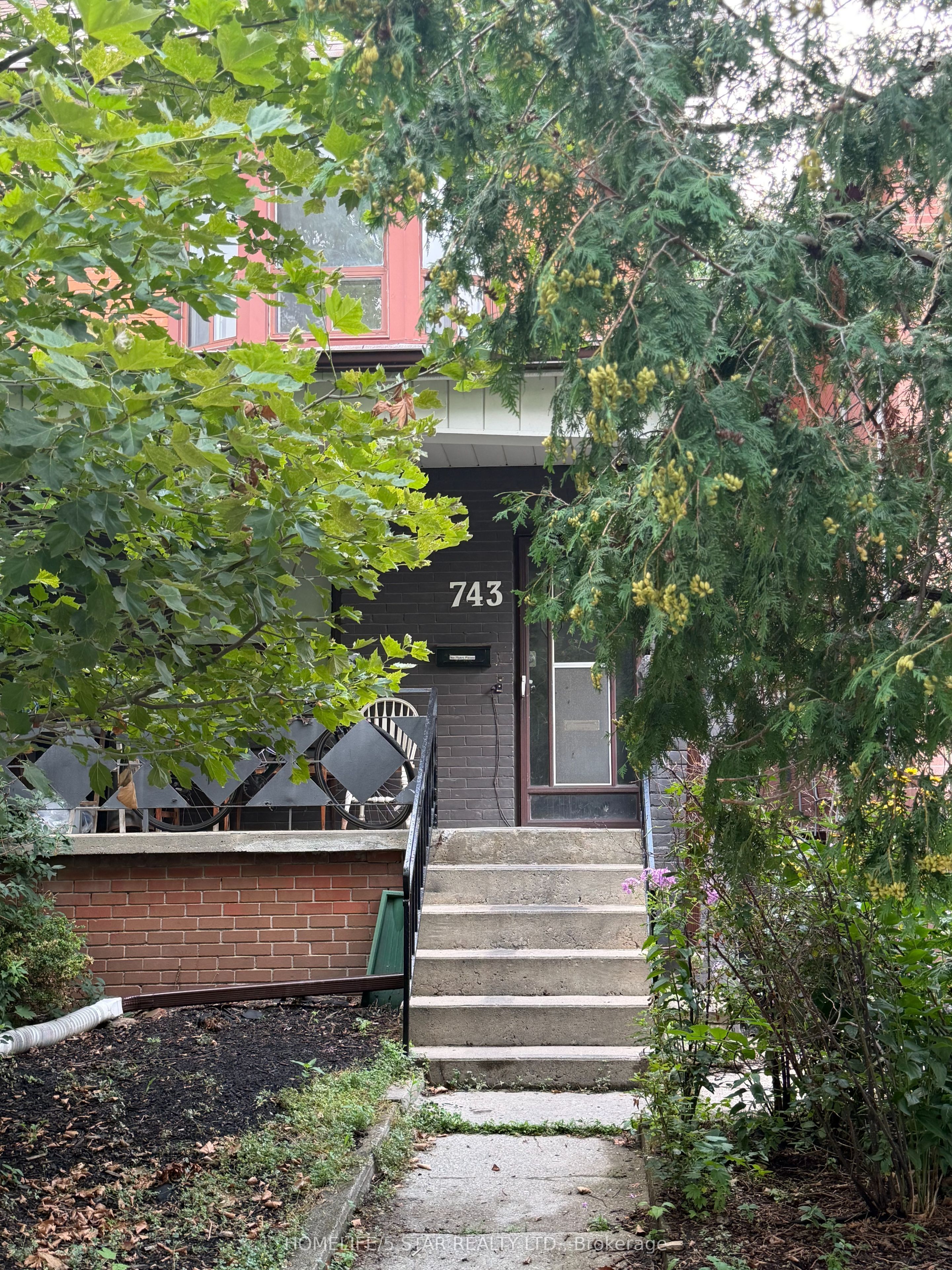 743 Euclid Avenue Apt 2 Property Photo 1
