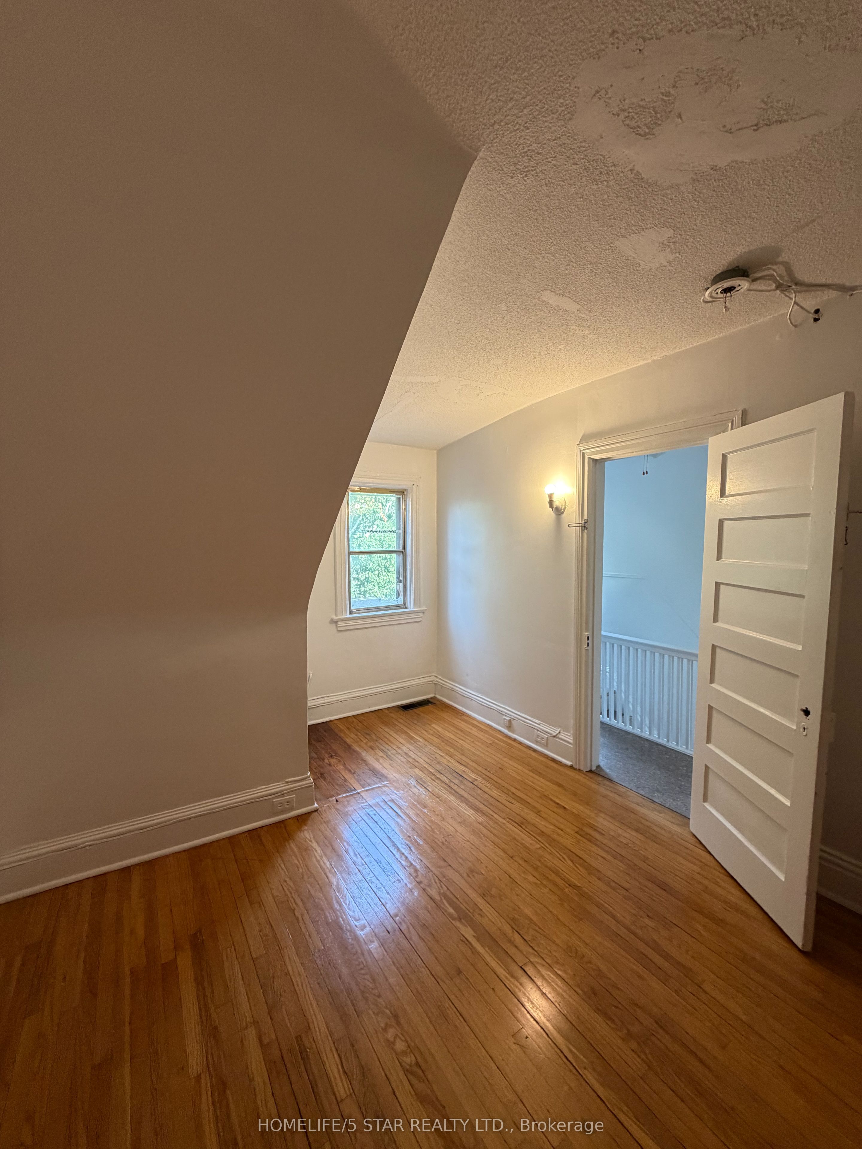 743 Euclid Avenue Apt 2 Property Photo 17
