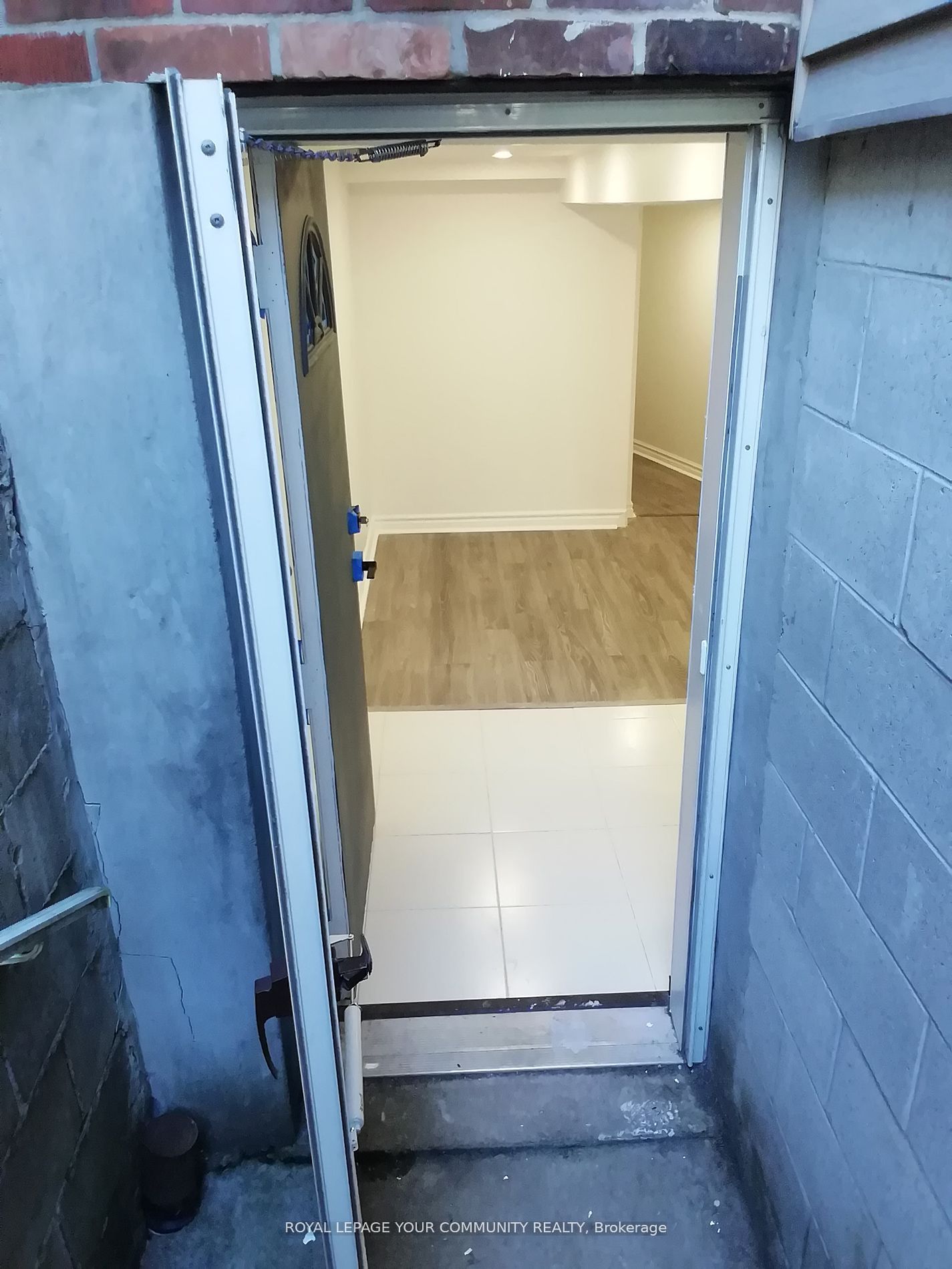 10 Ulster Street Lower Property Photo 4