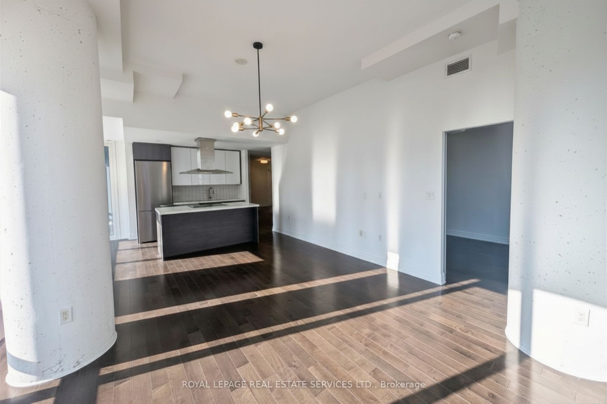 8 The Esplanade 2802 Property Photo 5