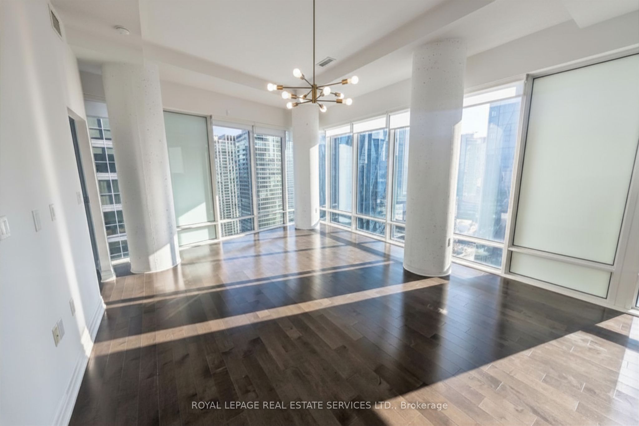 8 The Esplanade 2802 Property Photo 6