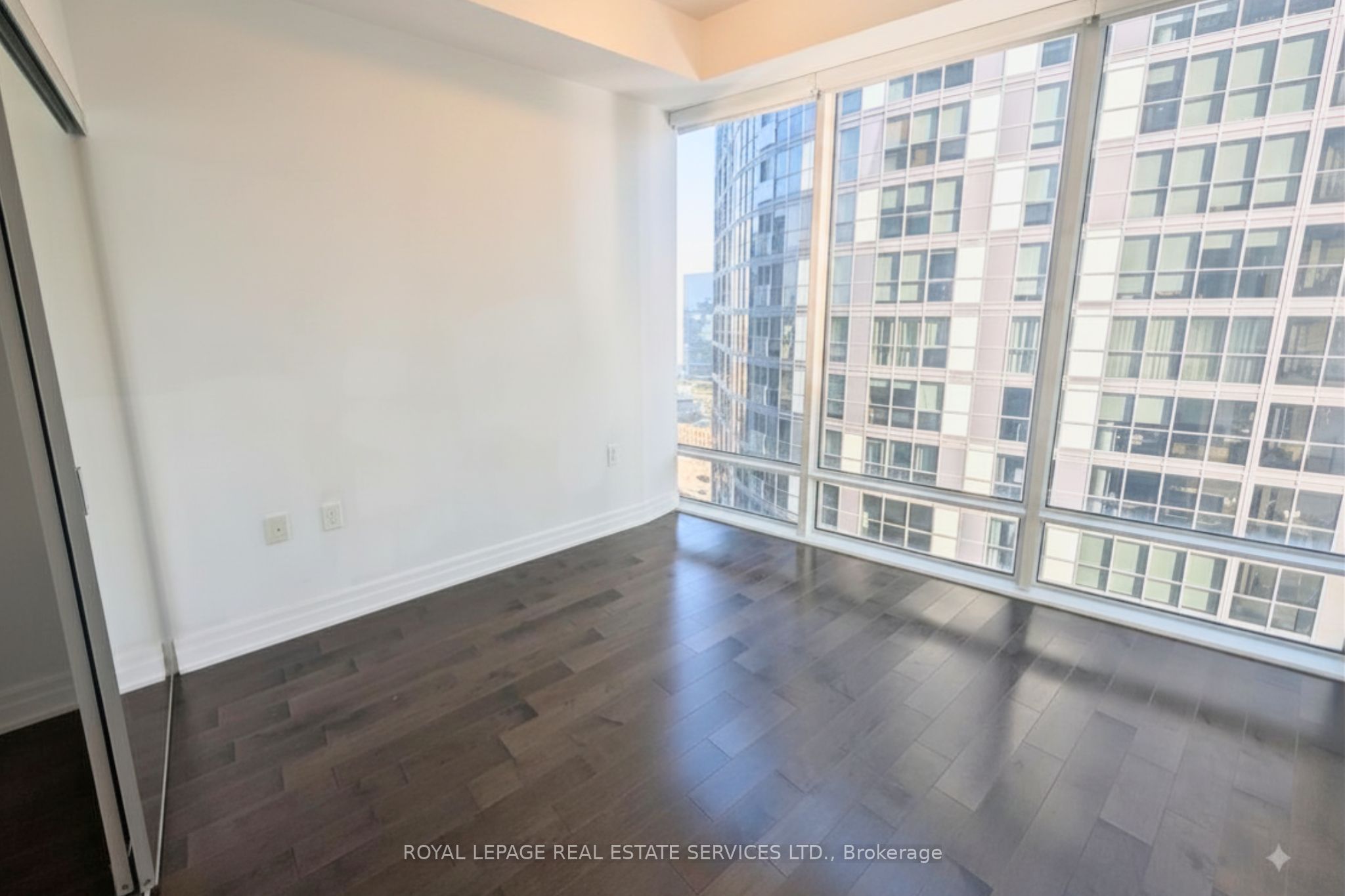 8 The Esplanade 2802 Property Photo 7