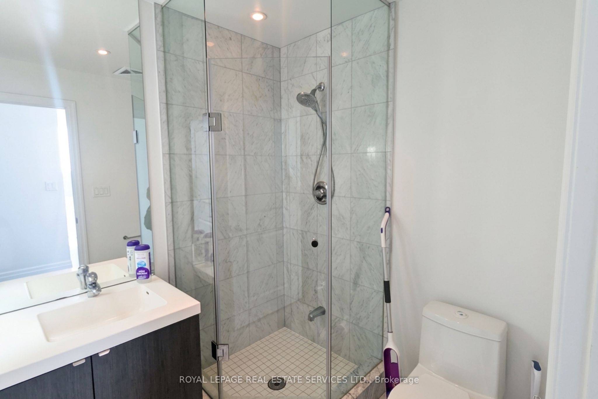 8 The Esplanade 2802 Property Photo 12