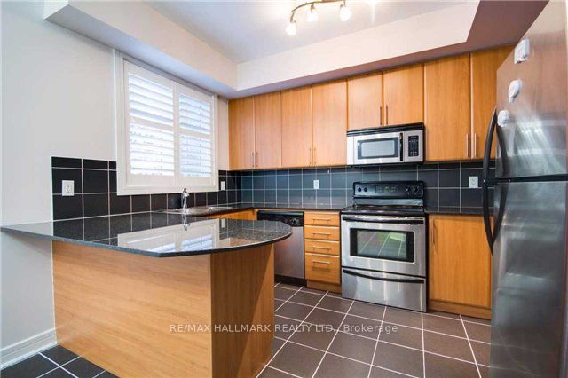 24 Glendora Avenue Property Photo 5