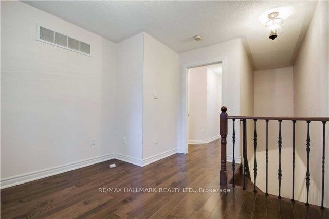 24 Glendora Avenue Property Photo 8