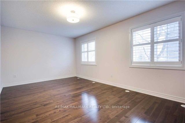 24 Glendora Avenue Property Photo 11