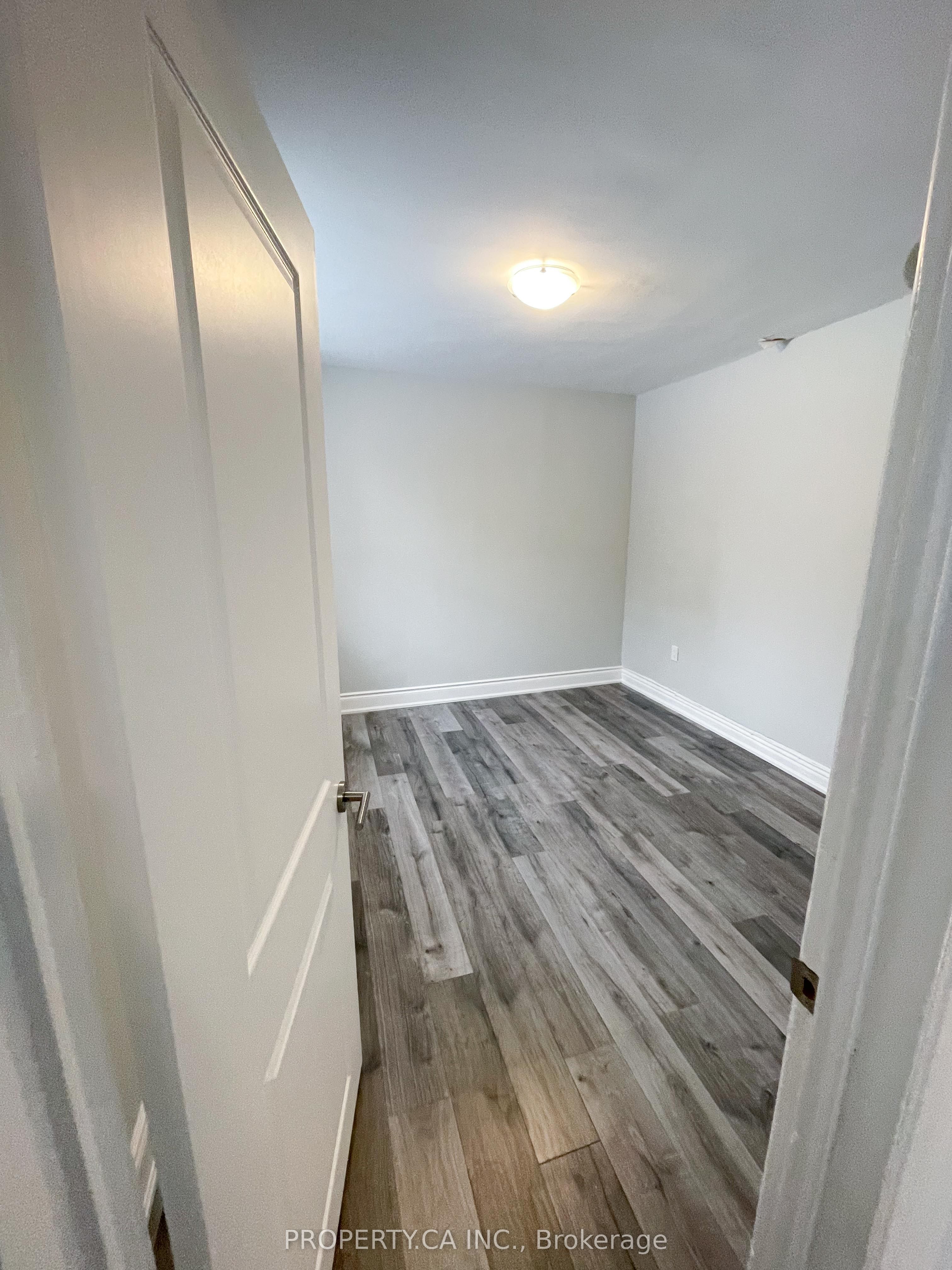 345 Gladstone Avenue Property Photo 28