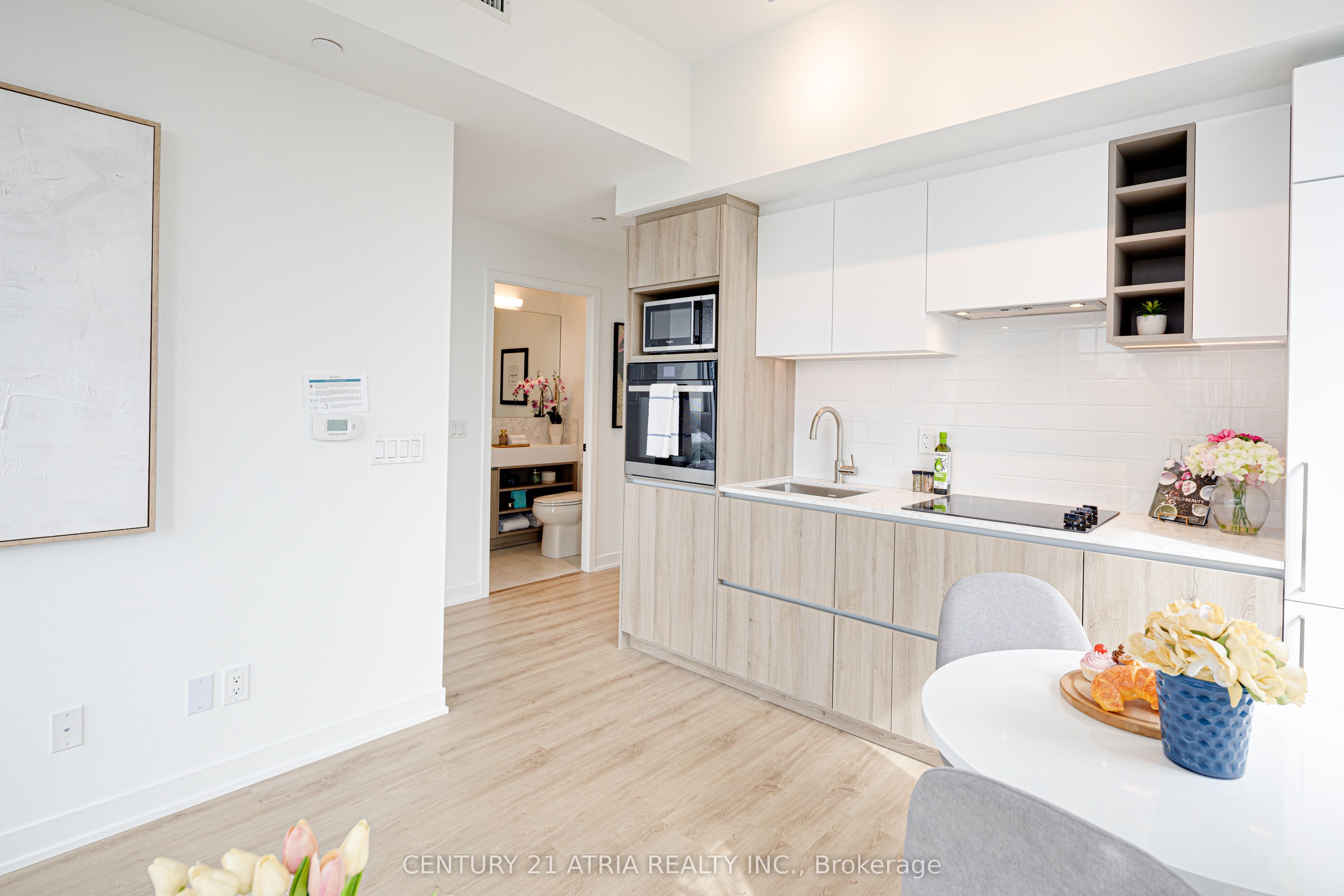 319 Jarvis Street 2515 Property Photo 6