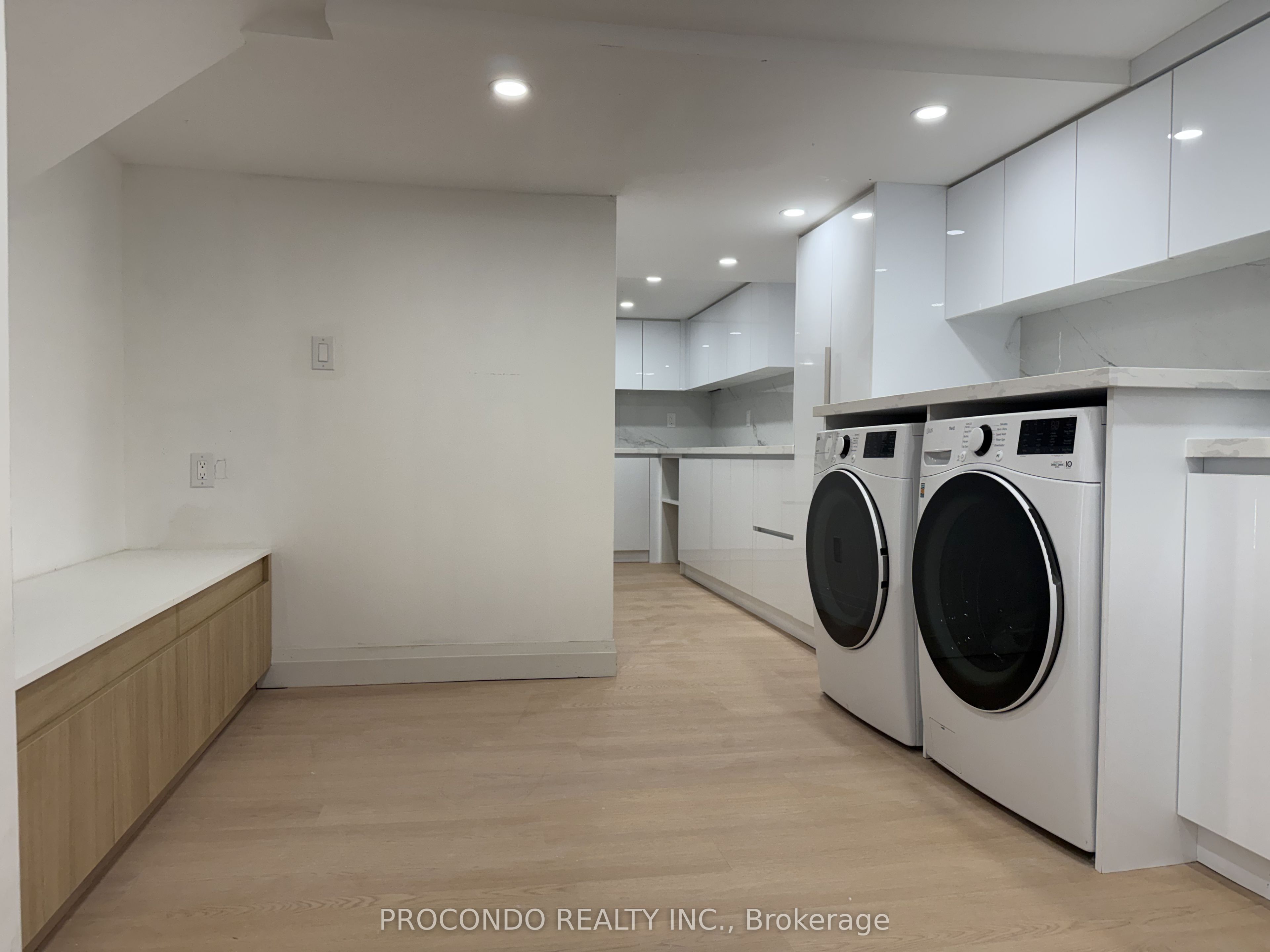 18 Patrick Boulevard Property Photo 1