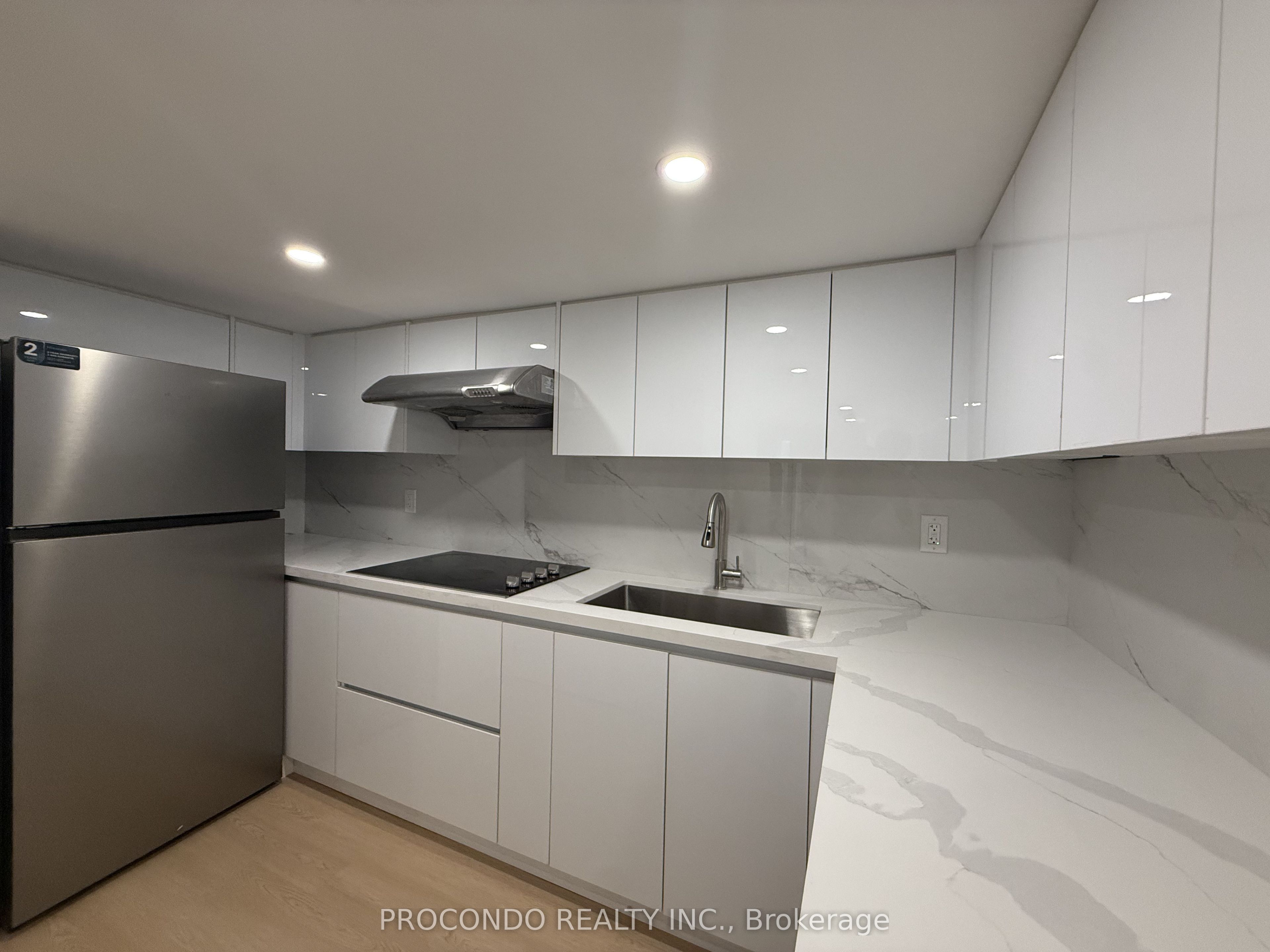 18 Patrick Boulevard Property Photo 2