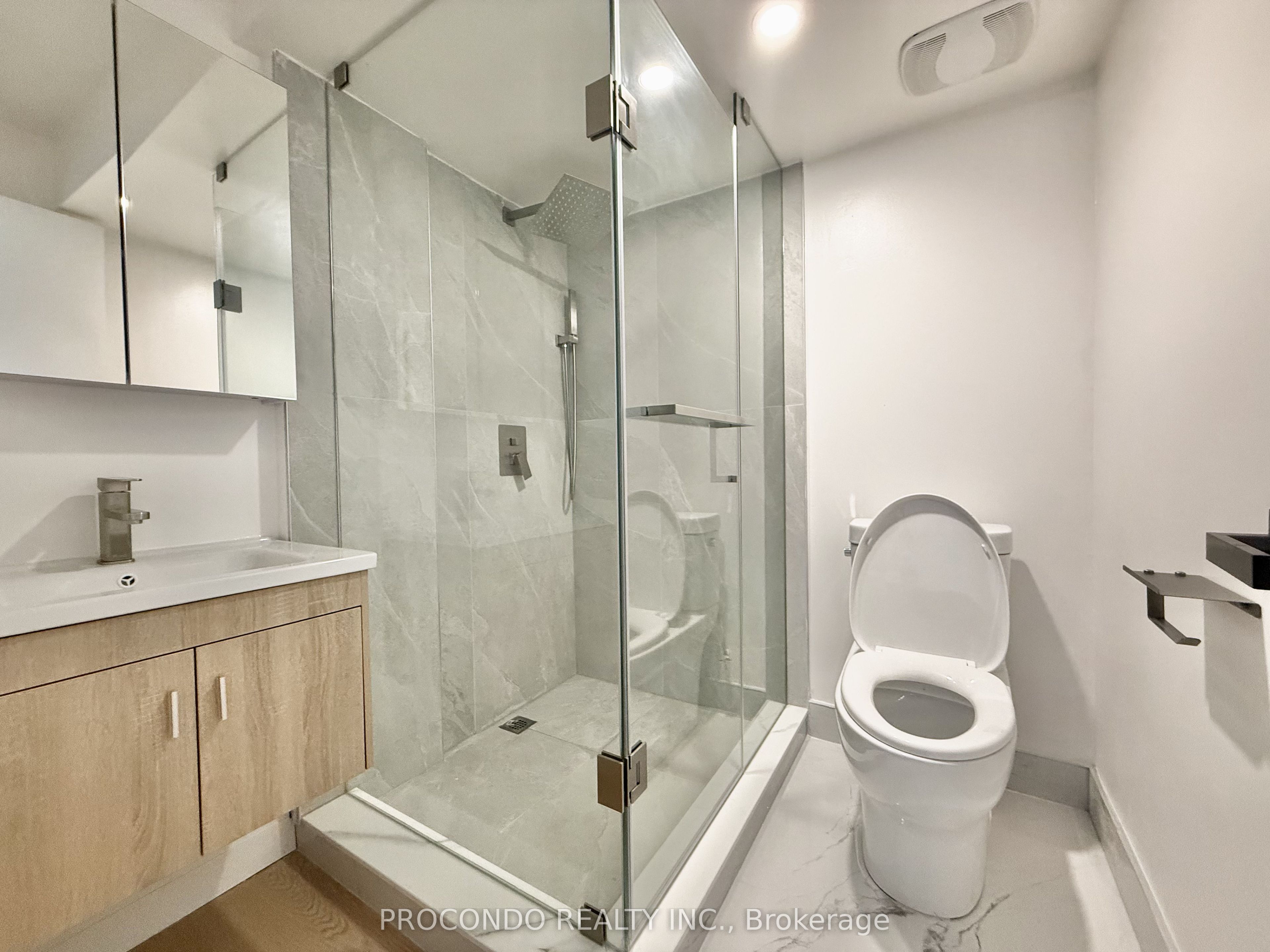 18 Patrick Boulevard Property Photo 3