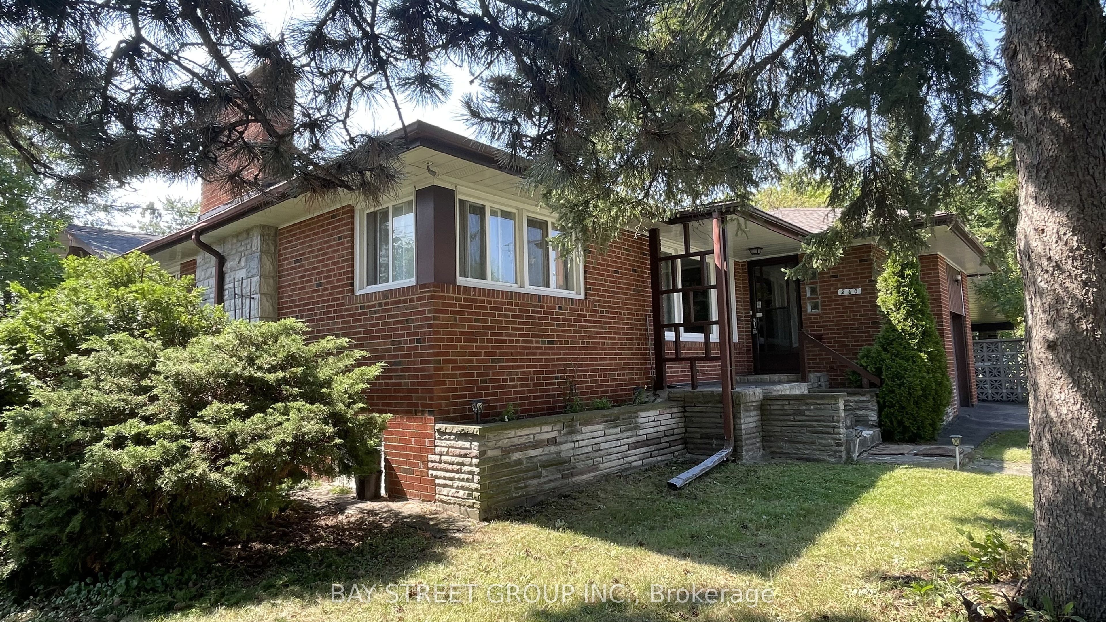 260 Moore Park Avenue Property Photo 1