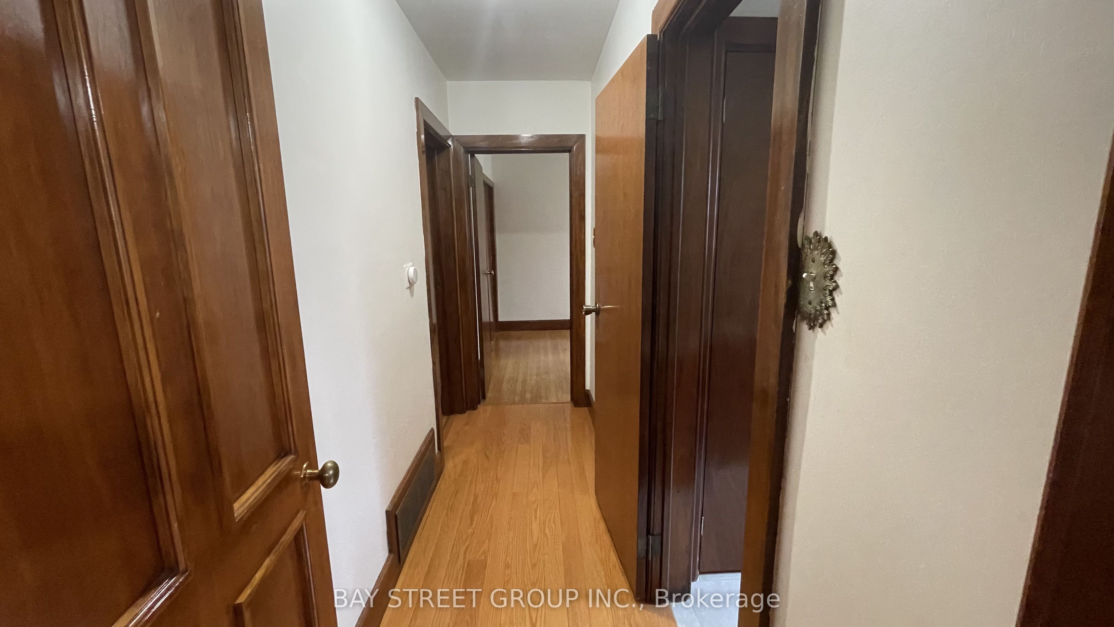 260 Moore Park Avenue Property Photo 7