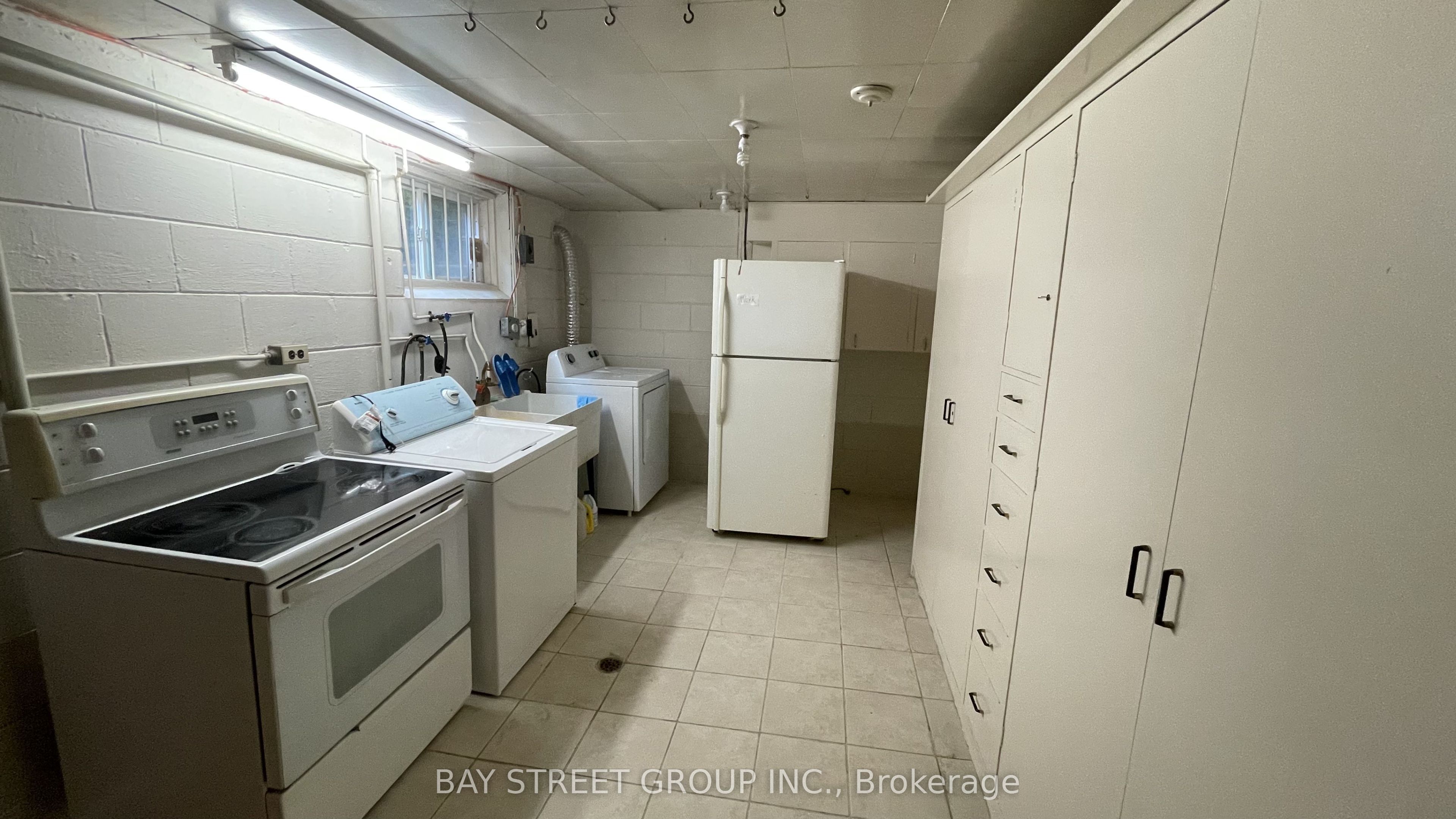 260 Moore Park Avenue Property Photo 18