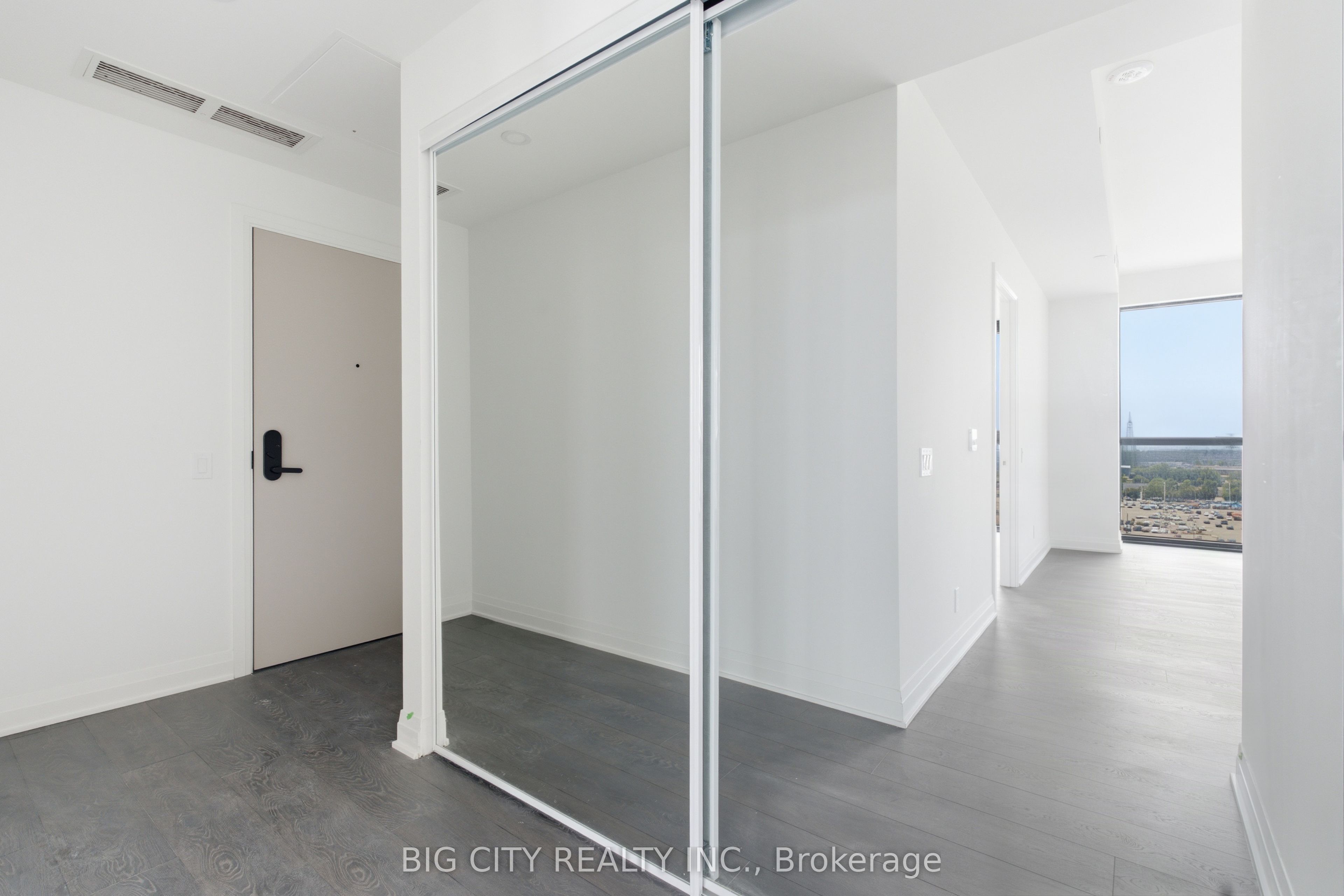 25 Frederick Todd Way 1010 Property Photo 3