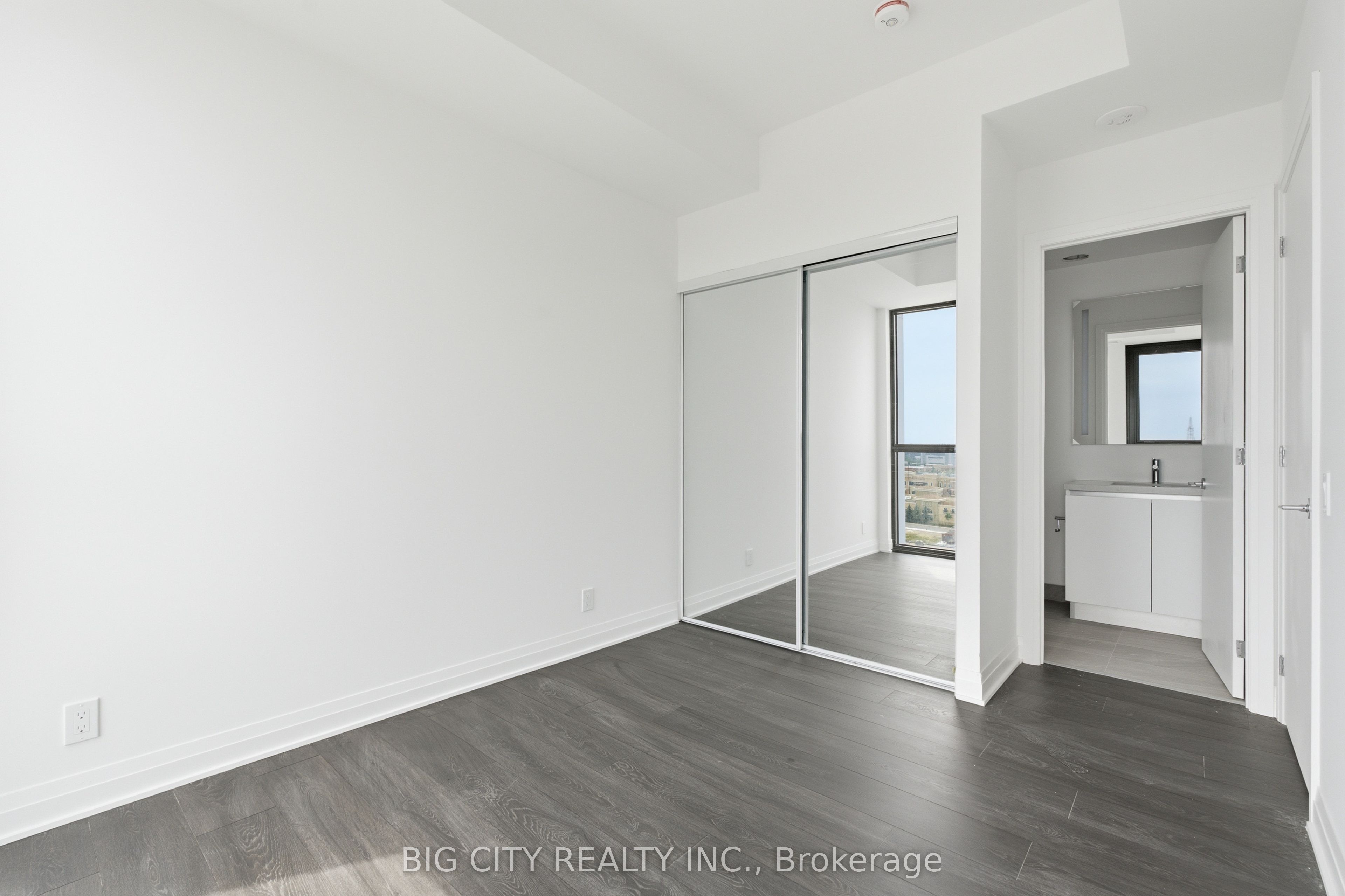 25 Frederick Todd Way 1010 Property Photo 15