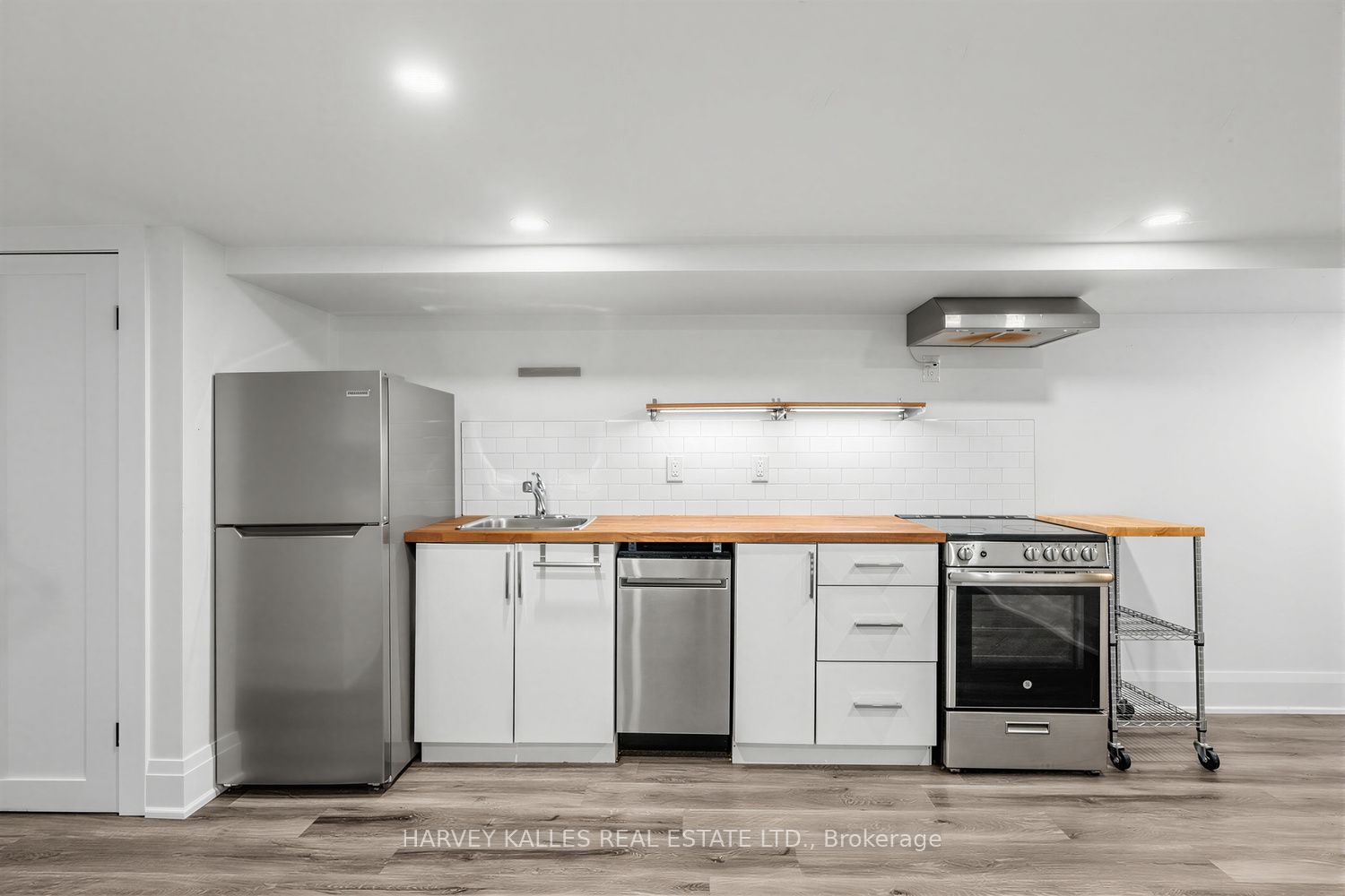 61 Appleton Avenue Property Photo 29