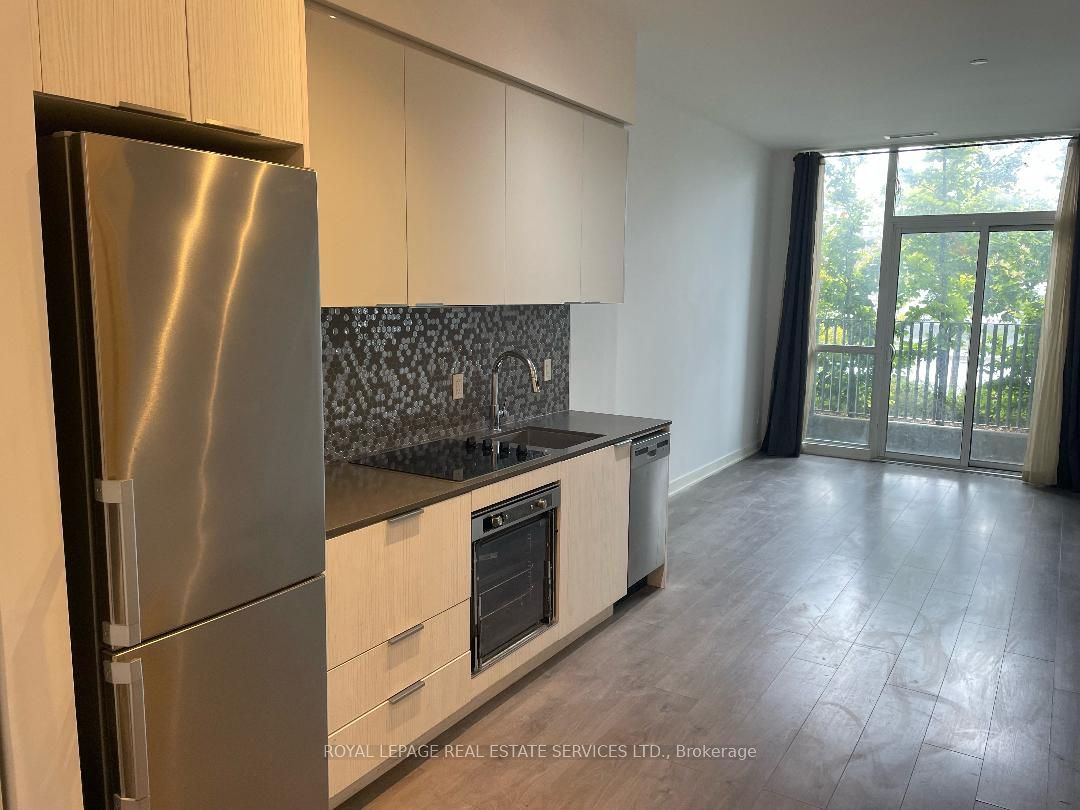 2 Sonic Way 101 Property Photo 4