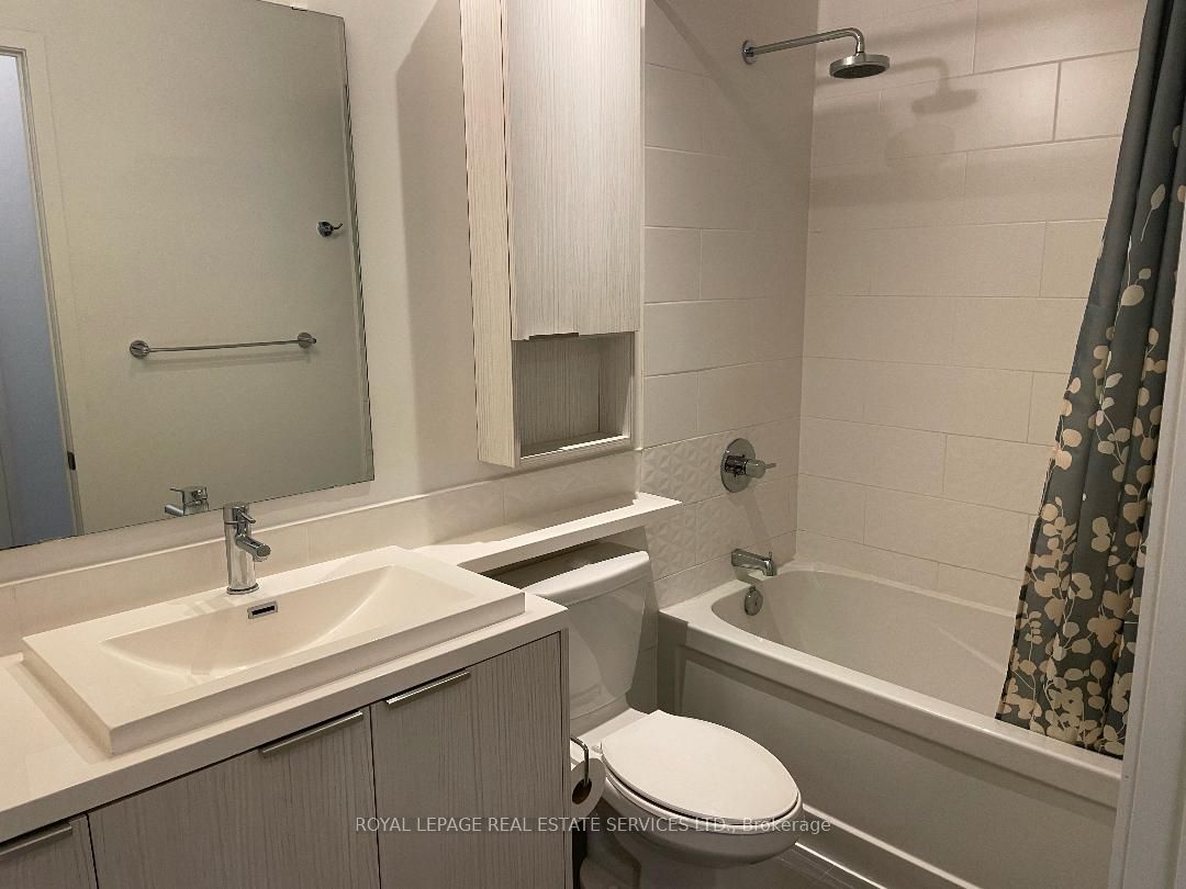 2 Sonic Way 101 Property Photo 7