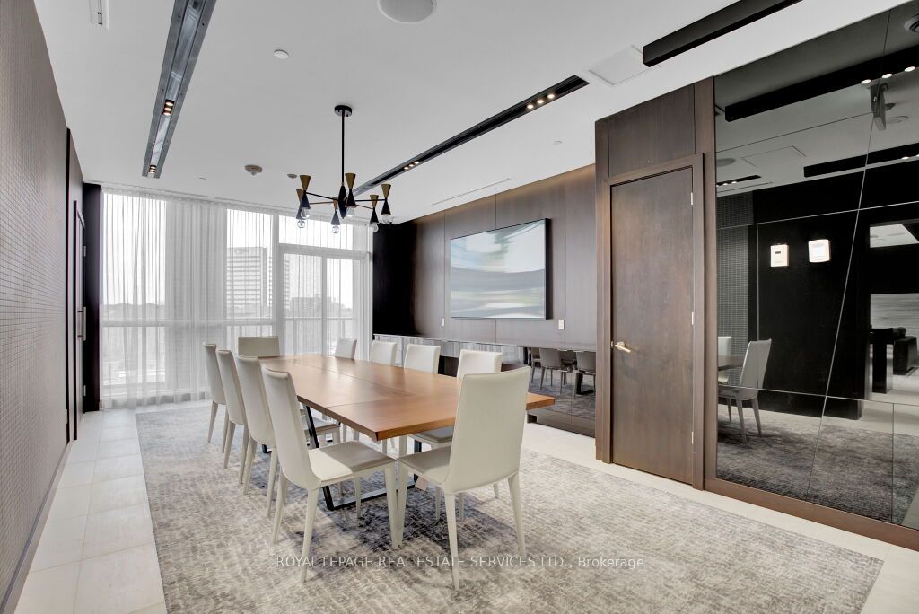 2 Sonic Way 101 Property Photo 16