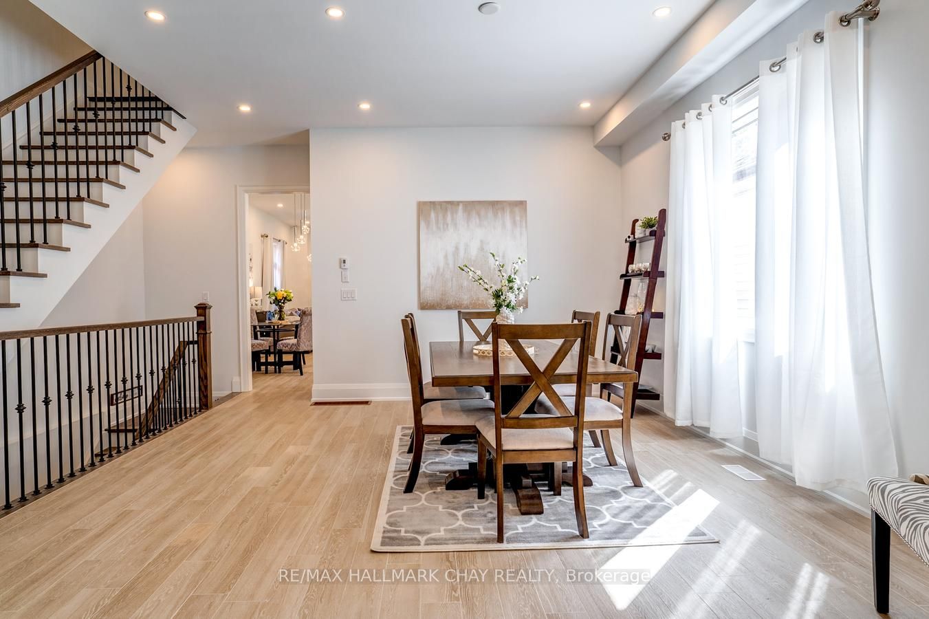 611 Northcliffe Boulevard Property Photo 10