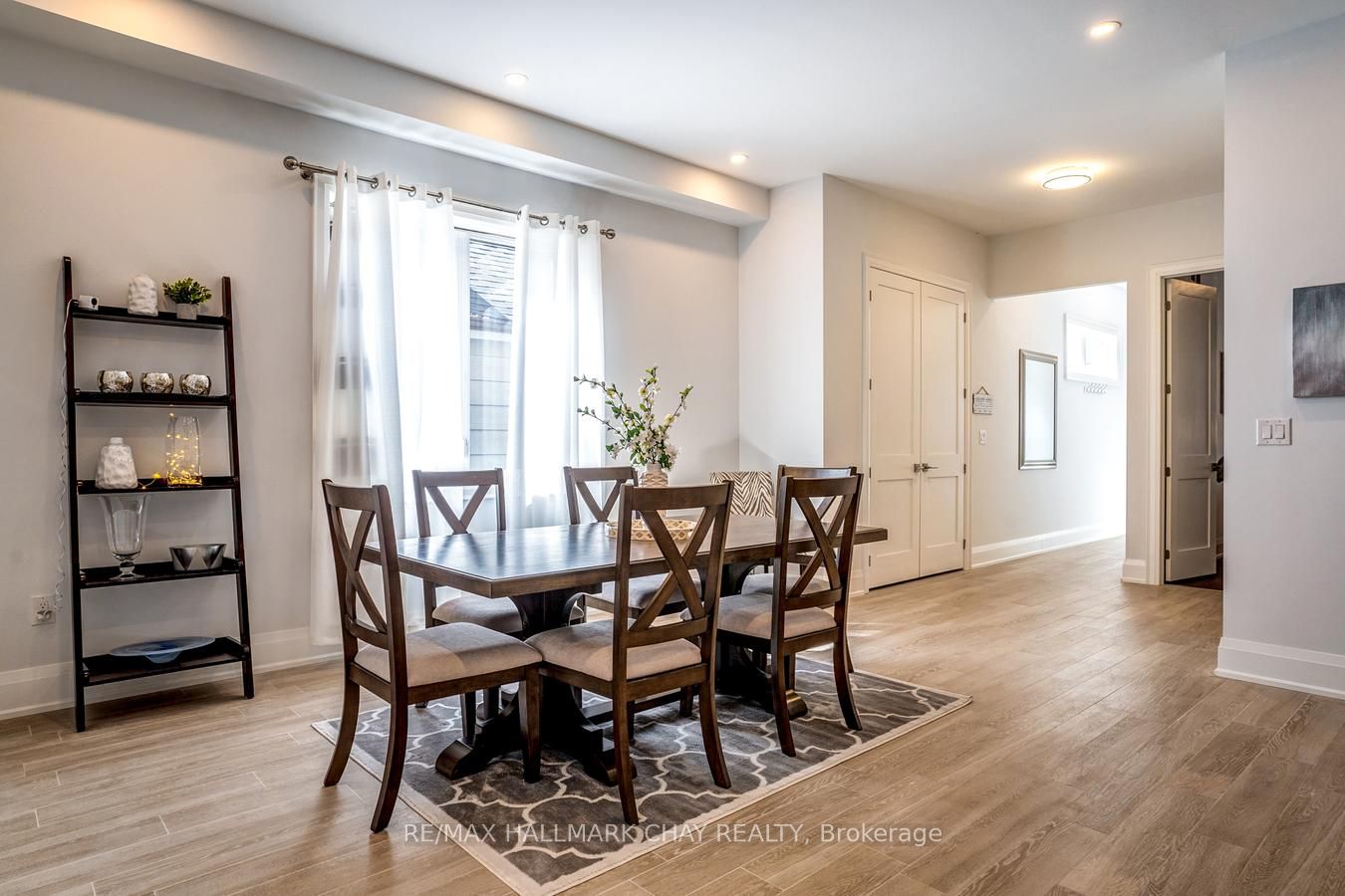 611 Northcliffe Boulevard Property Photo 11