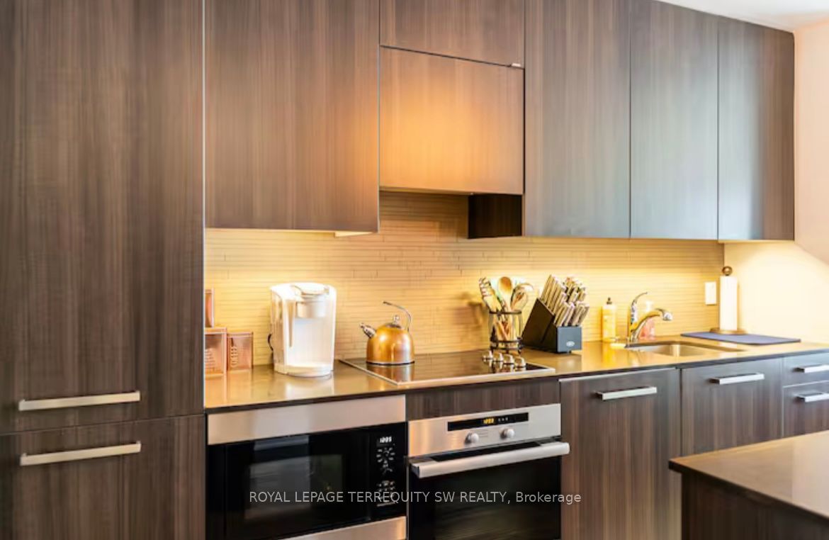 8 The Esplanade 2012 Property Photo 10