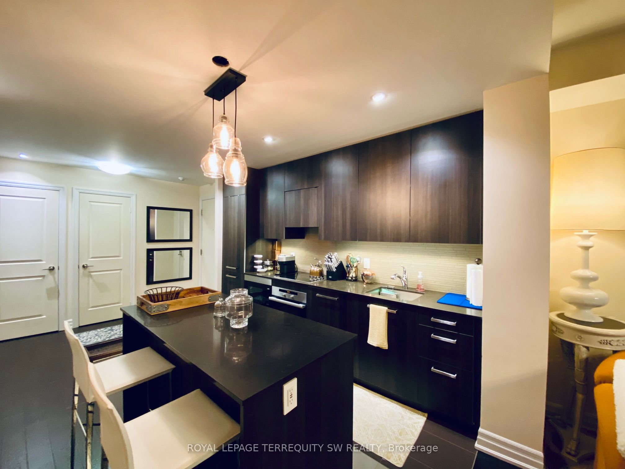 8 The Esplanade 2012 Property Photo 13