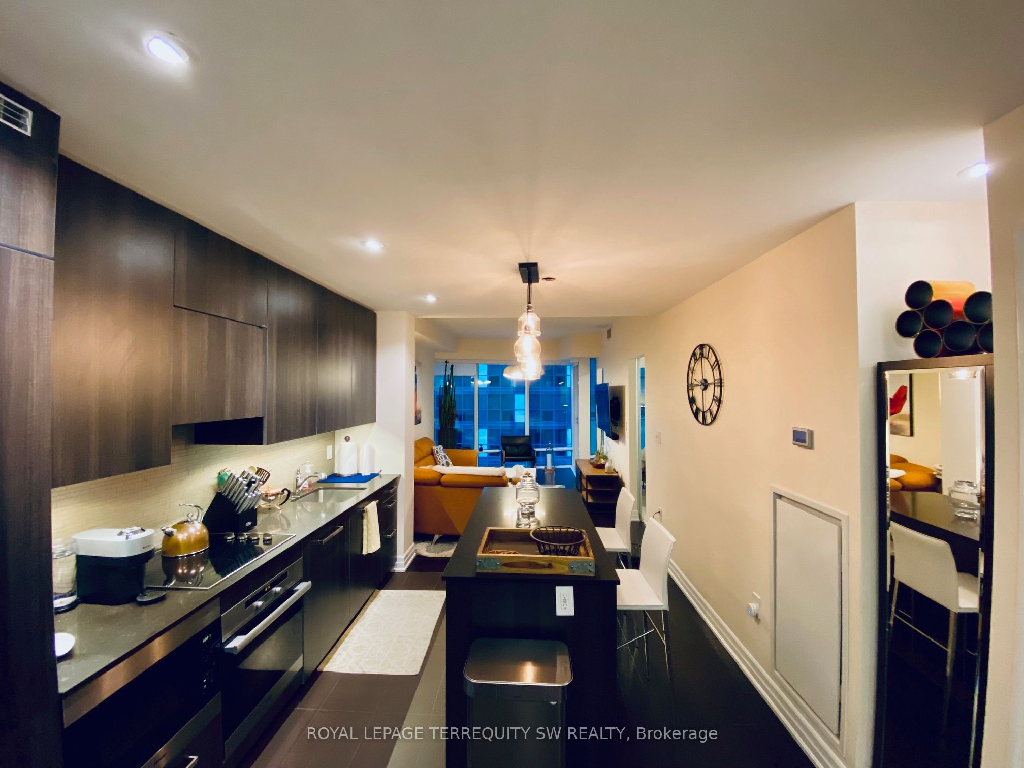 8 The Esplanade 2012 Property Photo 15