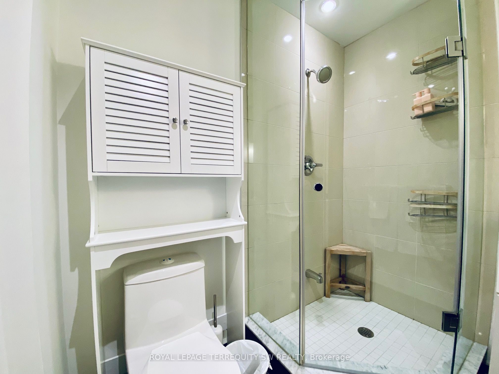 8 The Esplanade 2012 Property Photo 20