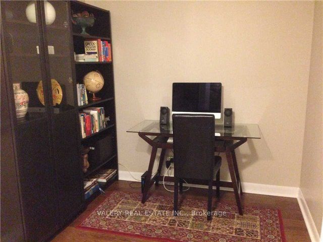 313 Richmond Street E 659 Property Photo 6
