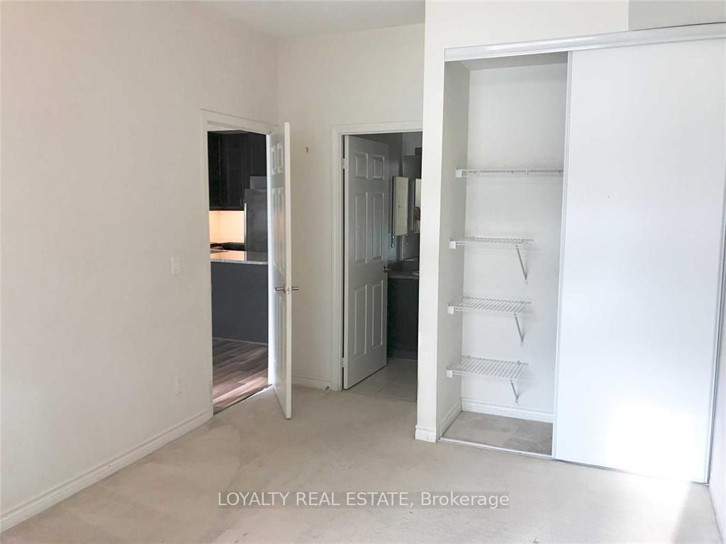 19 Grand Trunk Crescent 309 Property Photo 6