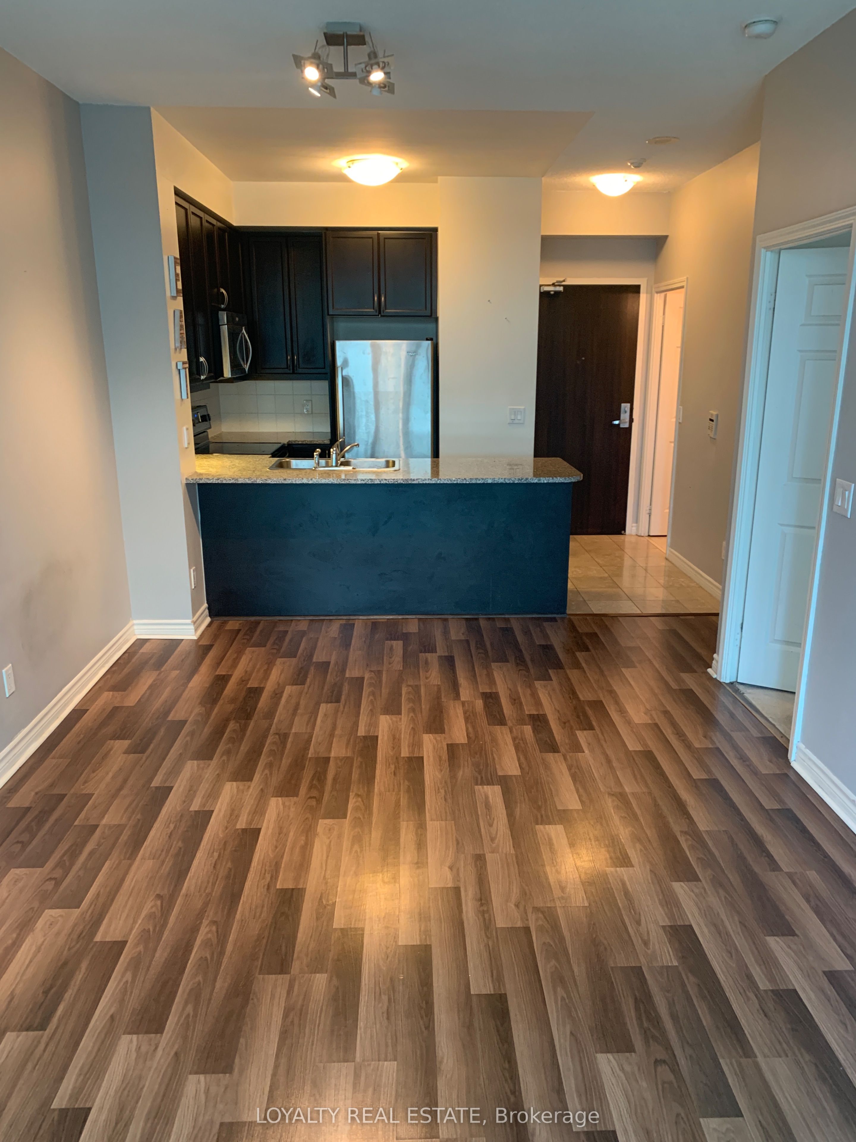 19 Grand Trunk Crescent 309 Property Photo 10