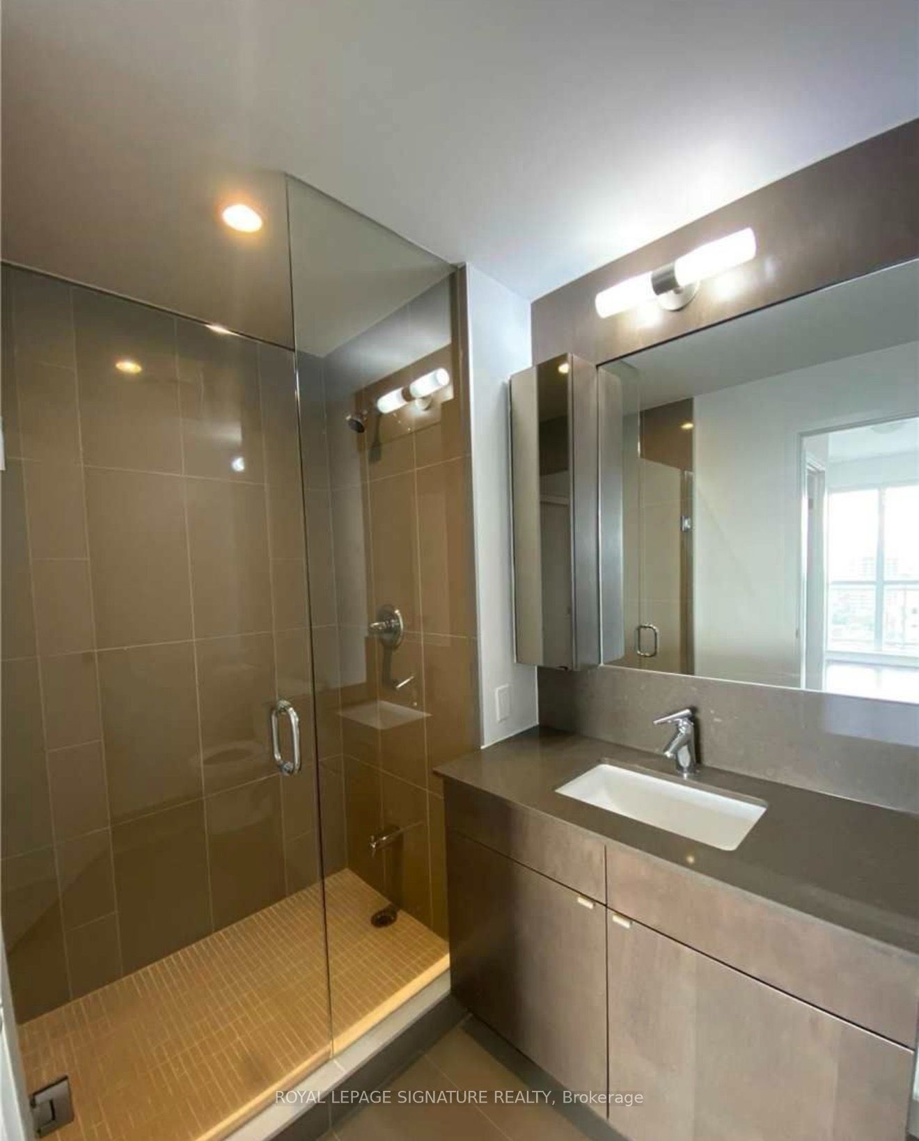 89 Dunfield Avenue 2610 Property Photo 11