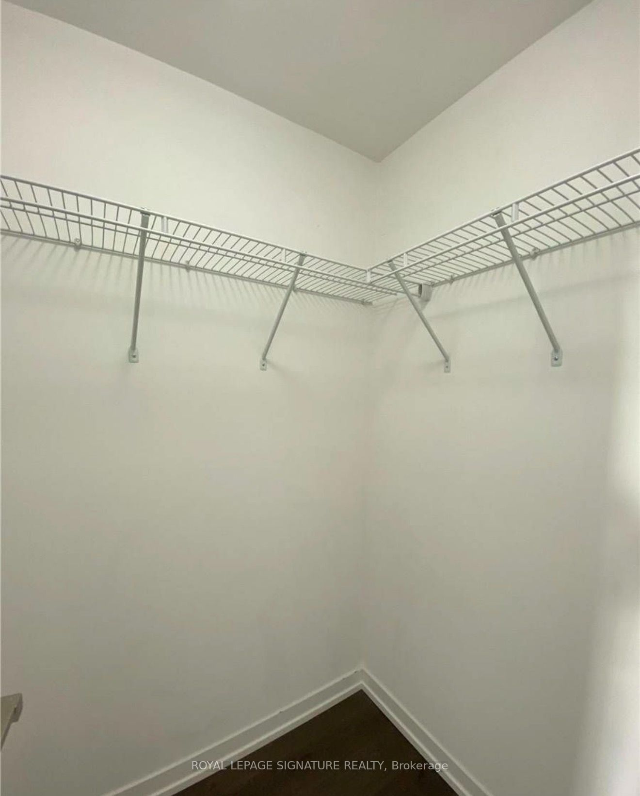 89 Dunfield Avenue 2610 Property Photo 13