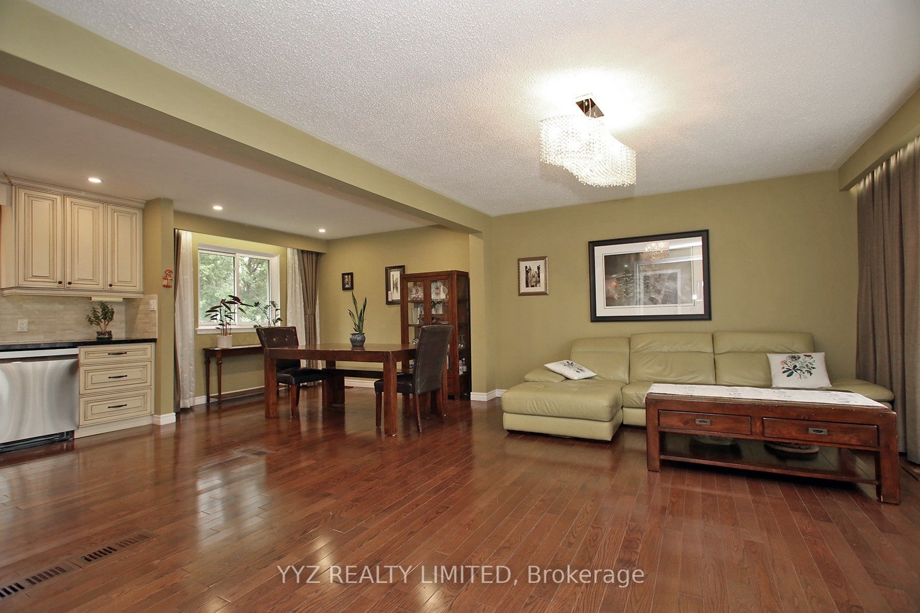 8 Snowcrest Avenue Property Photo 11