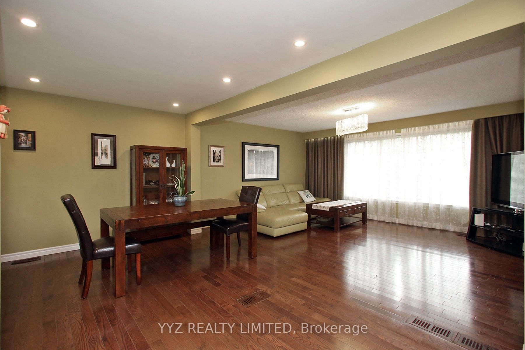8 Snowcrest Avenue Property Photo 12