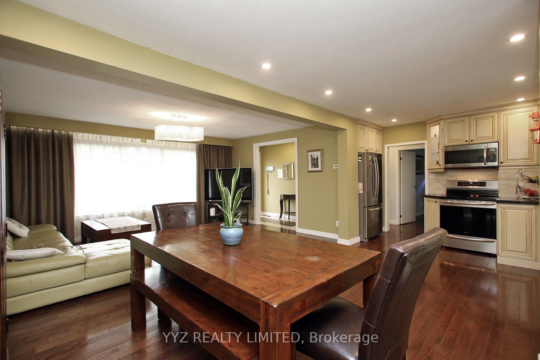 8 Snowcrest Avenue Property Photo 13