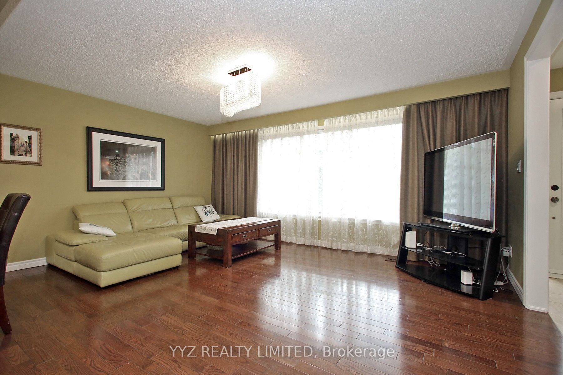 8 Snowcrest Avenue Property Photo 14