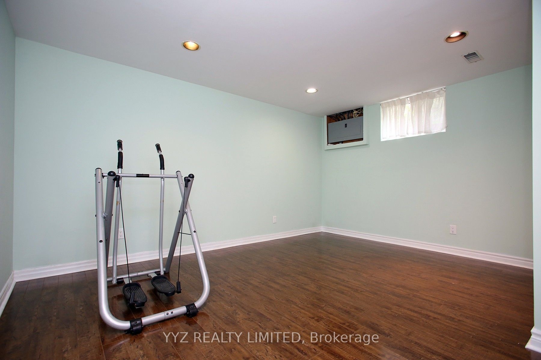 8 Snowcrest Avenue Property Photo 20