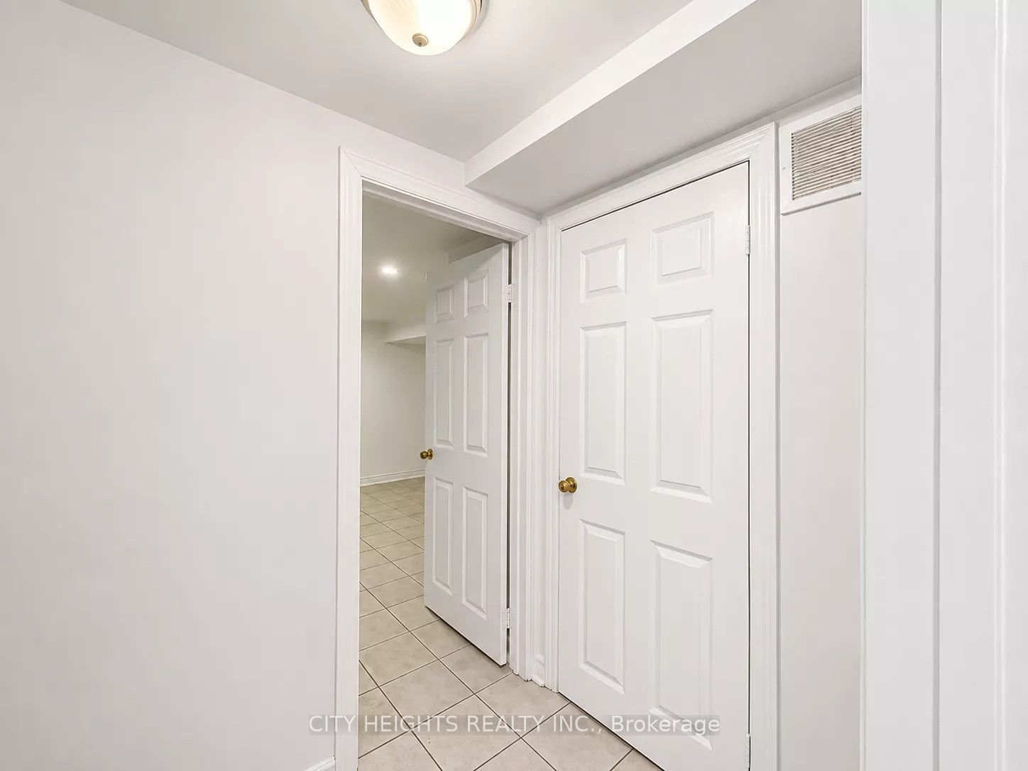1113 Davenport Road 4 Property Photo 6